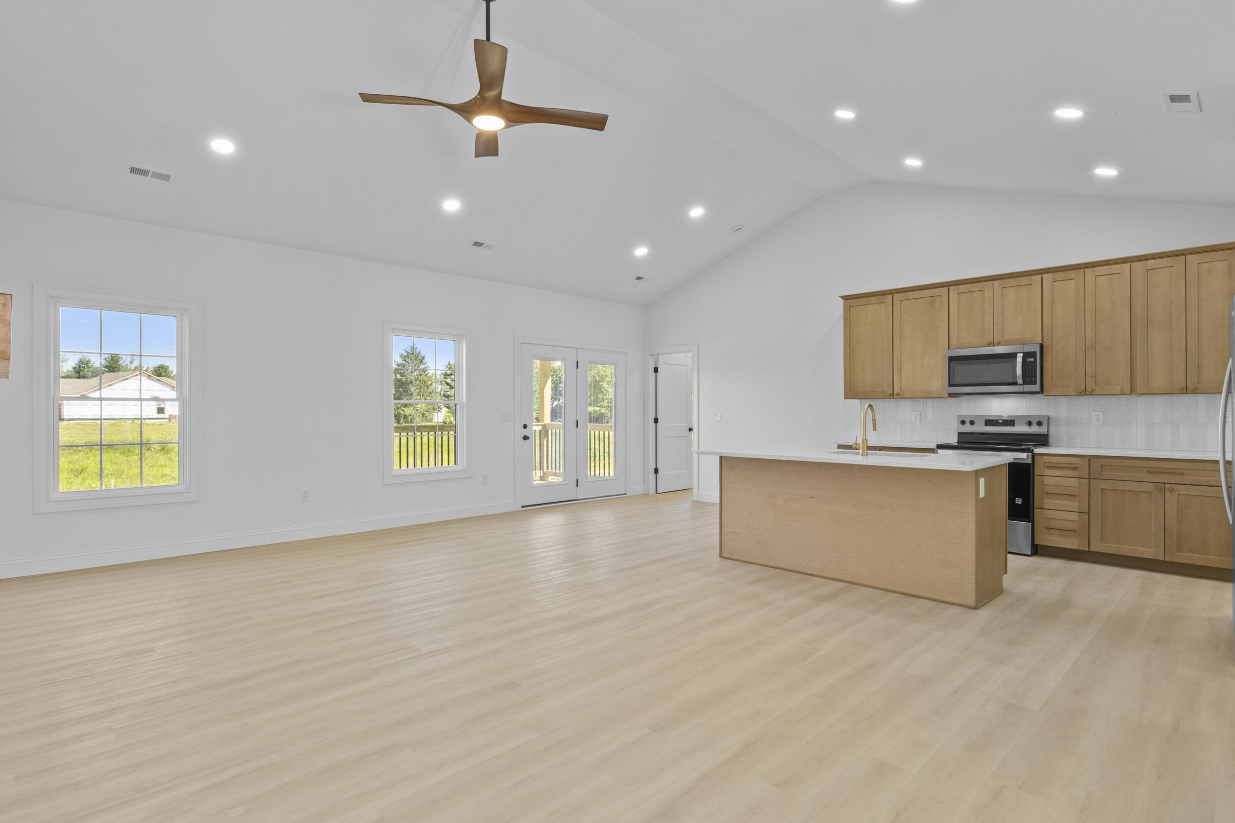 334 Mohegan Trail Property Photo 6