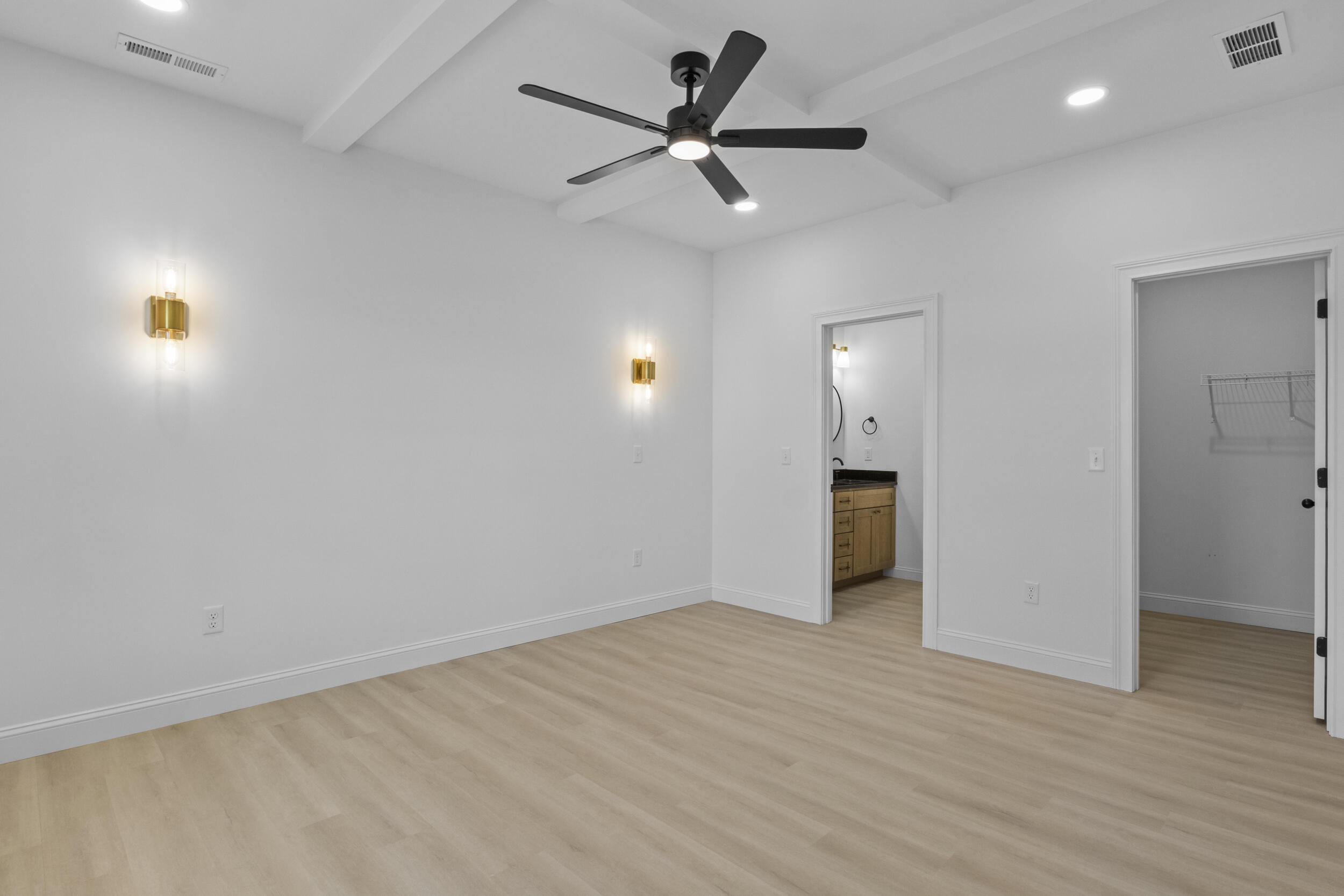334 Mohegan Trail Property Photo 15