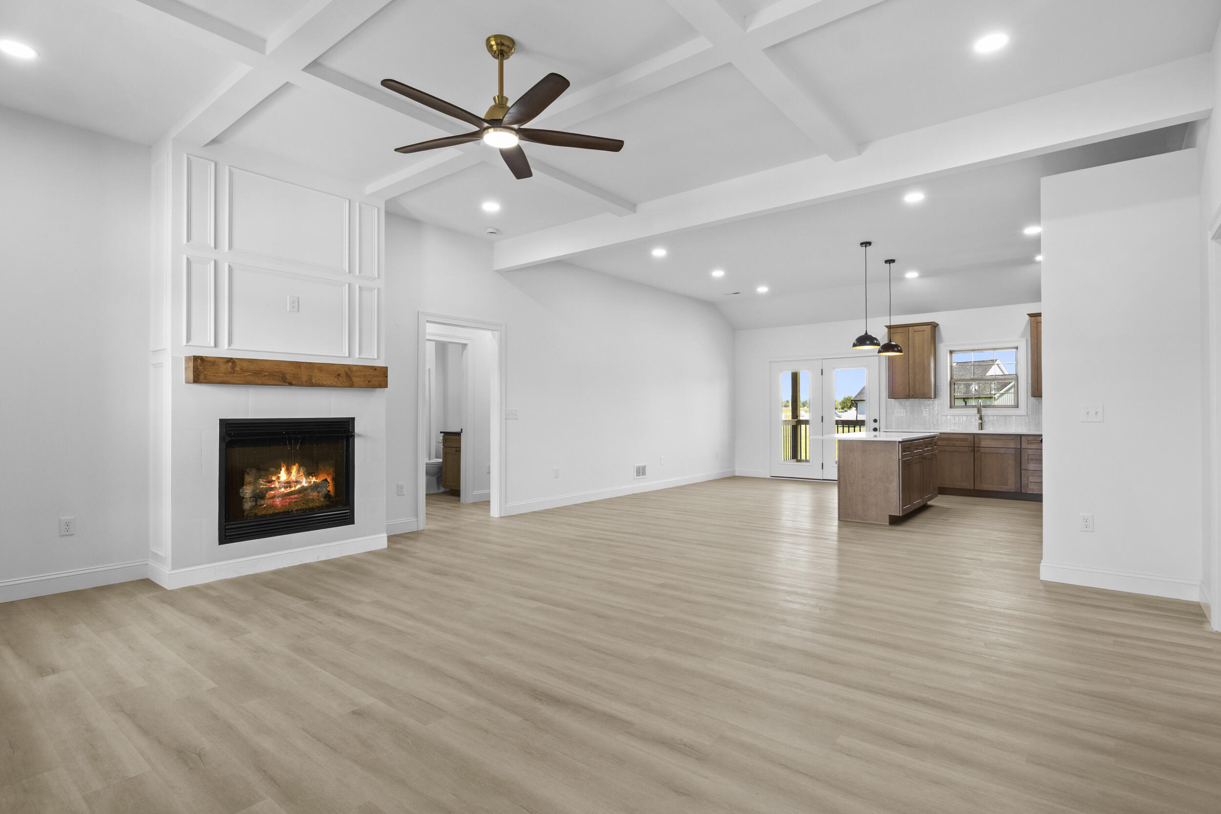 332 Mohegan Trail Property Photo 5