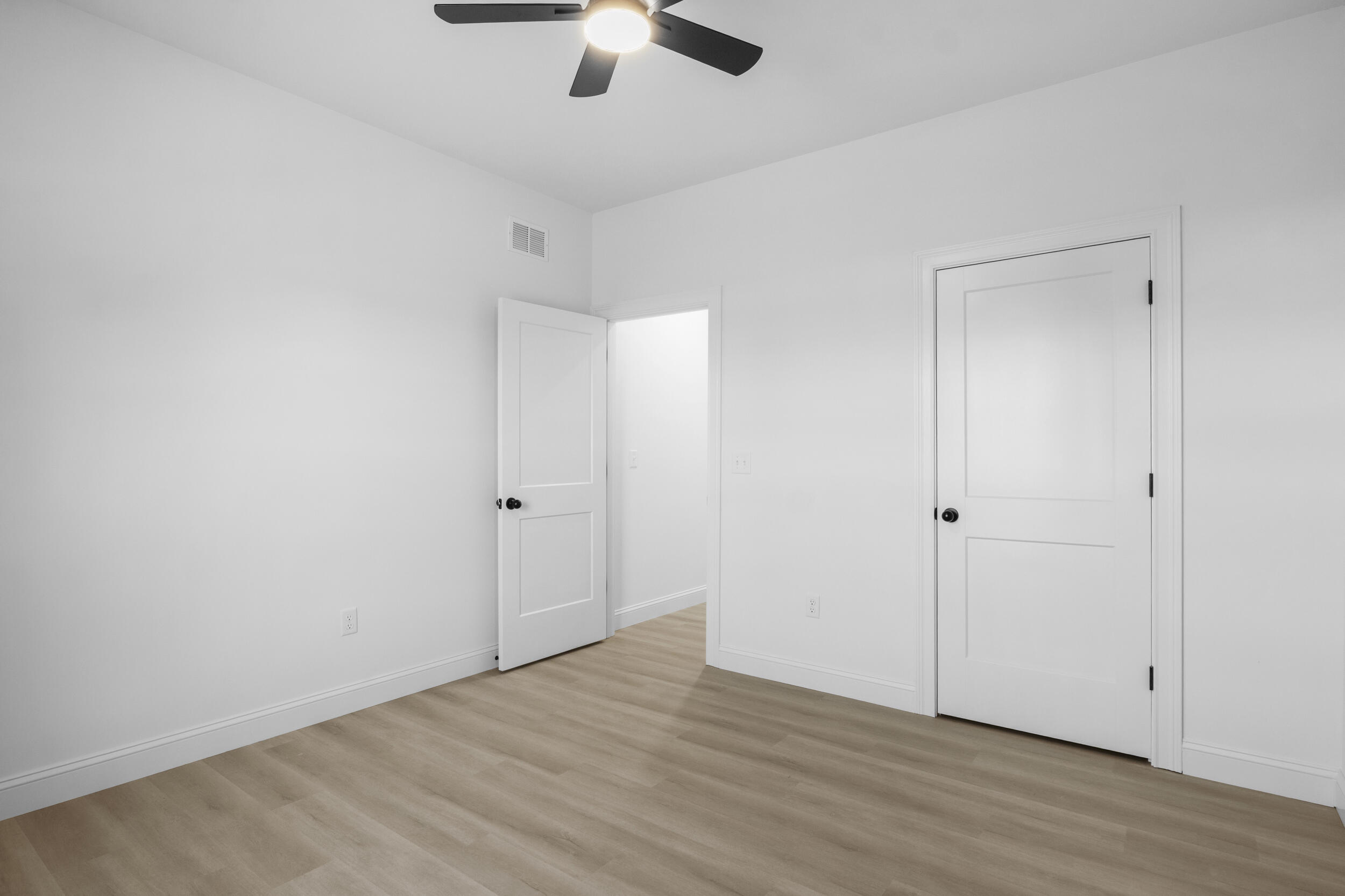 332 Mohegan Trail Property Photo 20