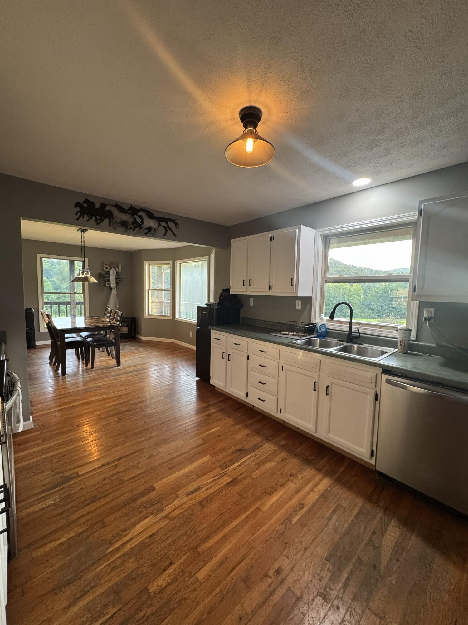 50 Caitlyn Court Property Photo 15