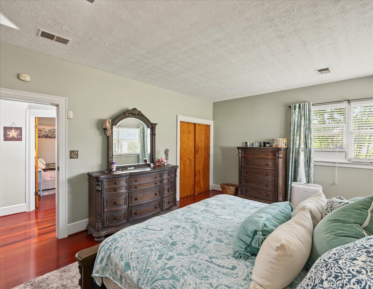 102 Maplewood Drive Property Photo 34