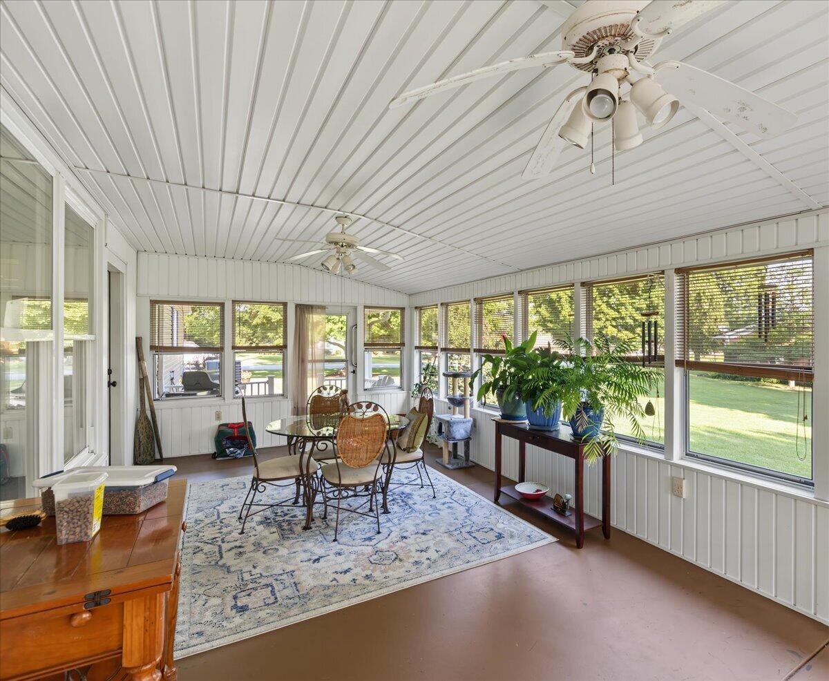 102 Maplewood Drive Property Photo 40