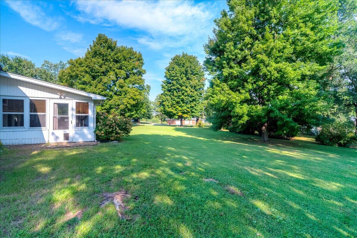 102 Maplewood Drive Property Photo 52