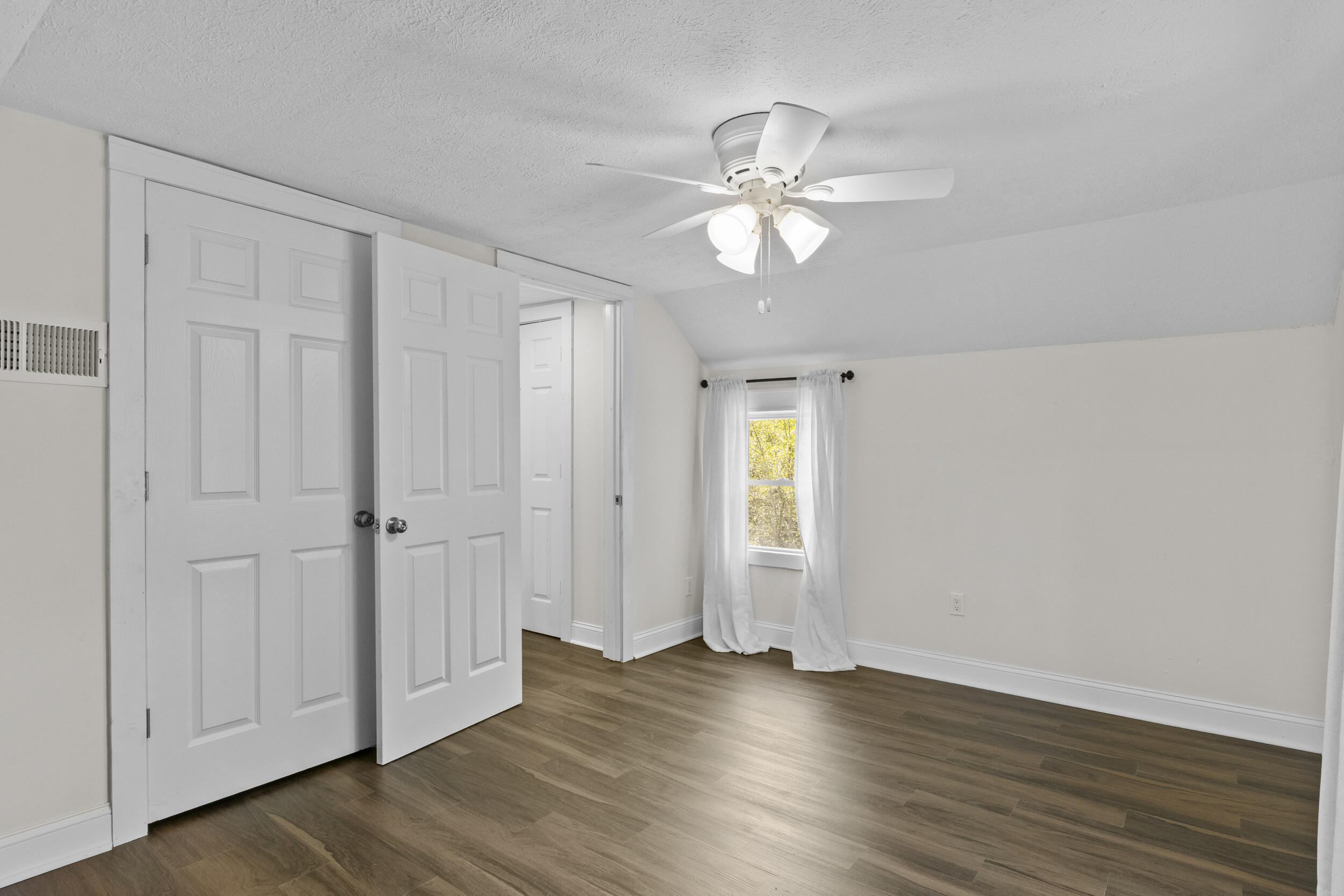 1875 White Oak Road Property Photo 26