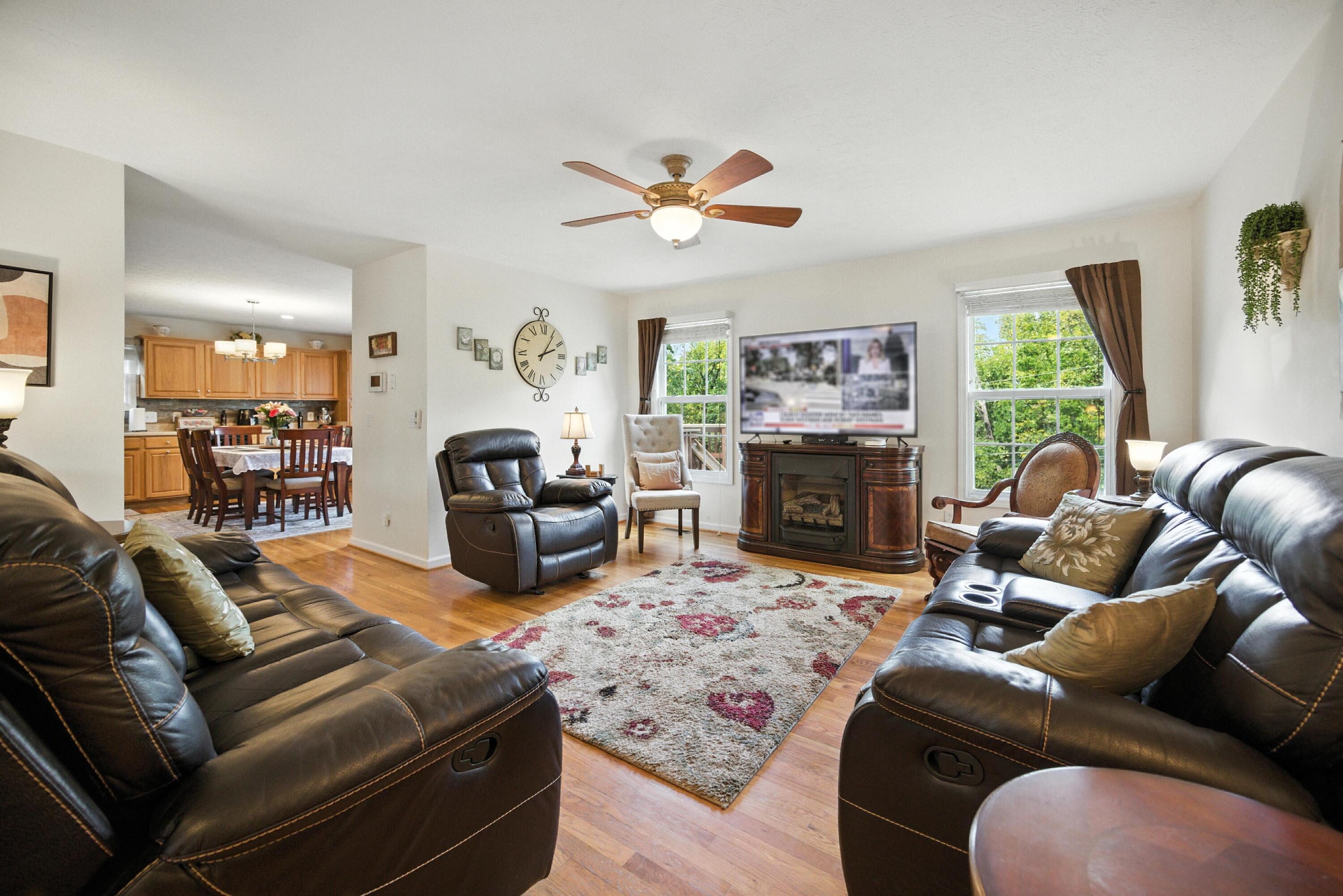 1166 Devane Lane Property Photo 2