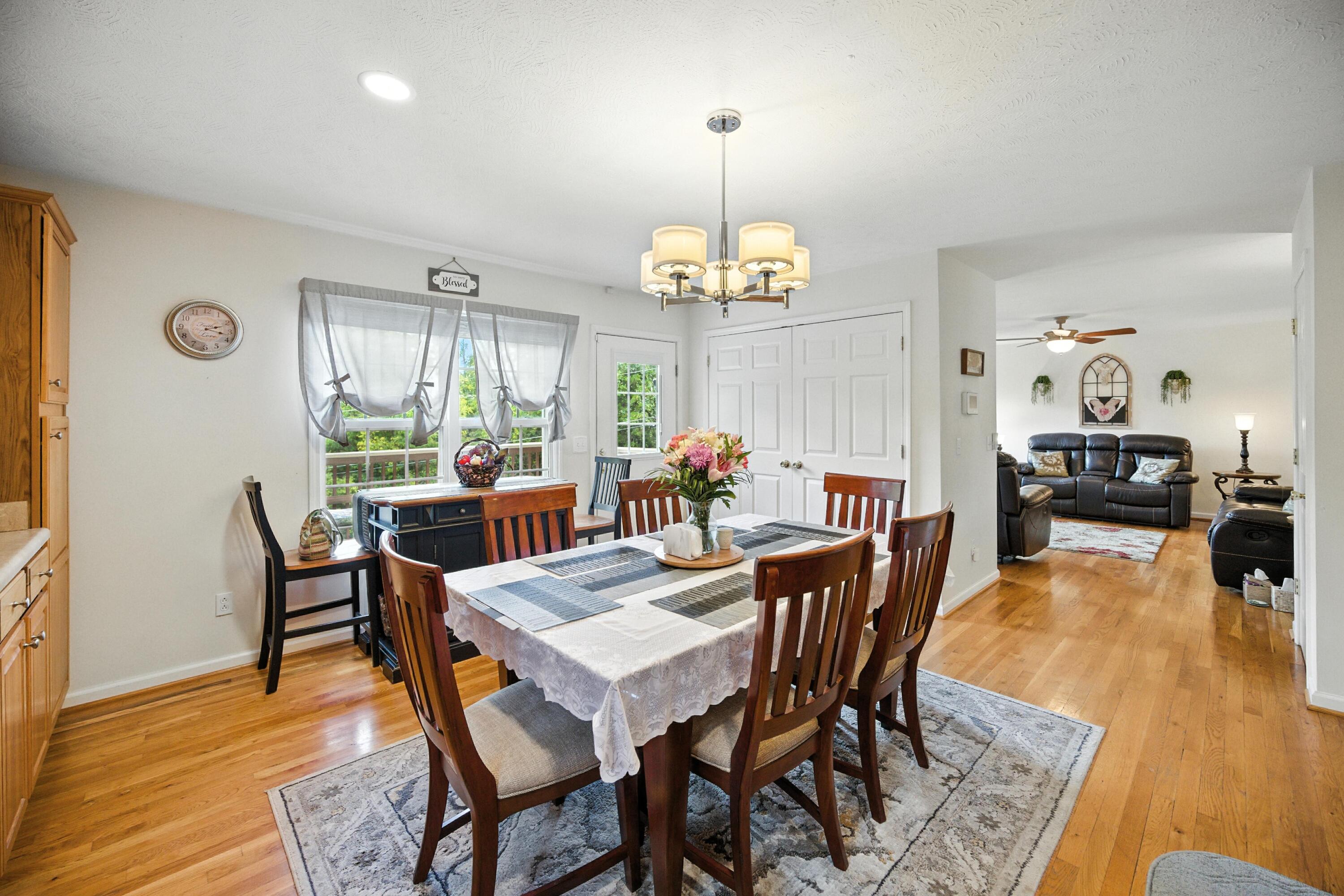 1166 Devane Lane Property Photo 3