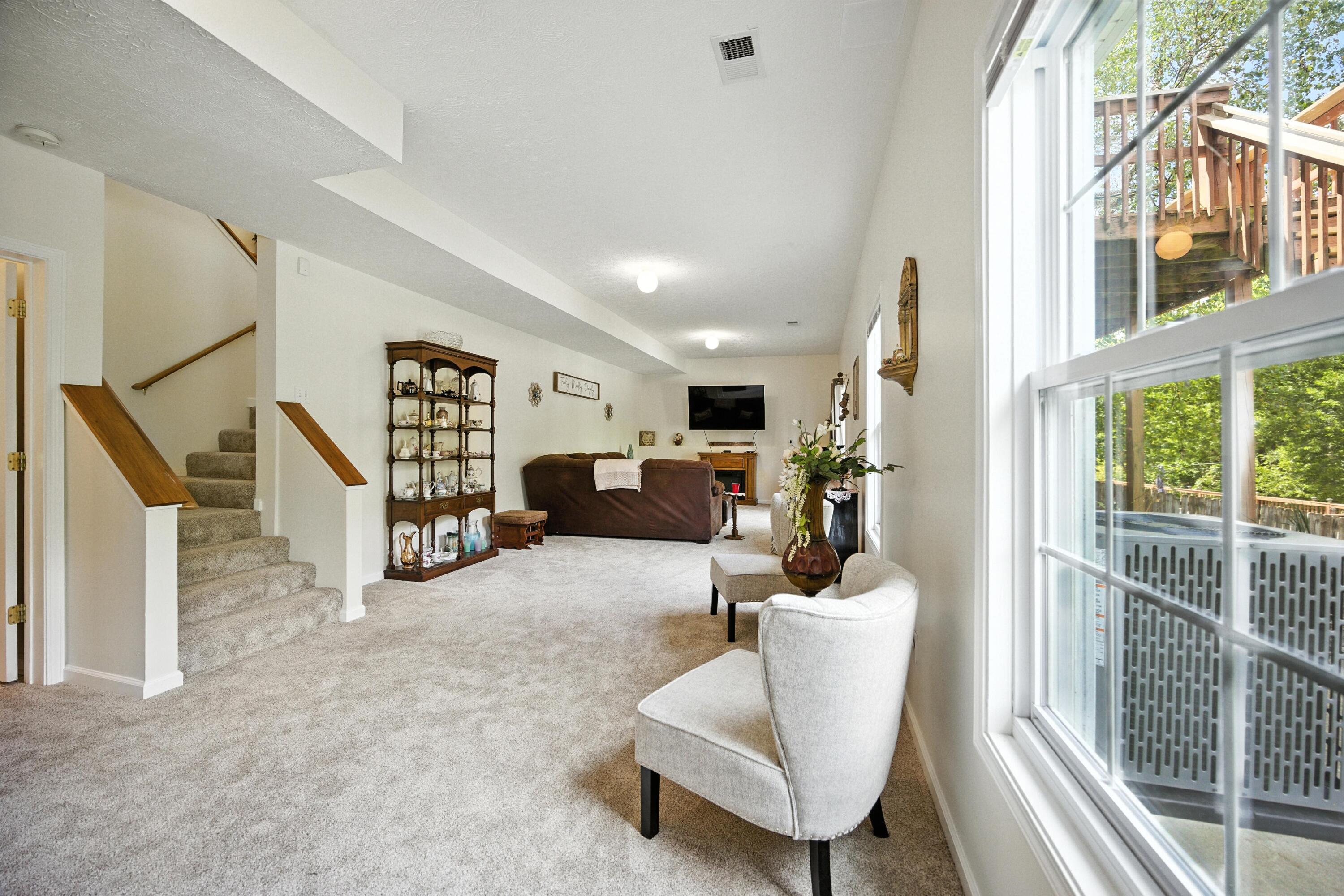 1166 Devane Lane Property Photo 4