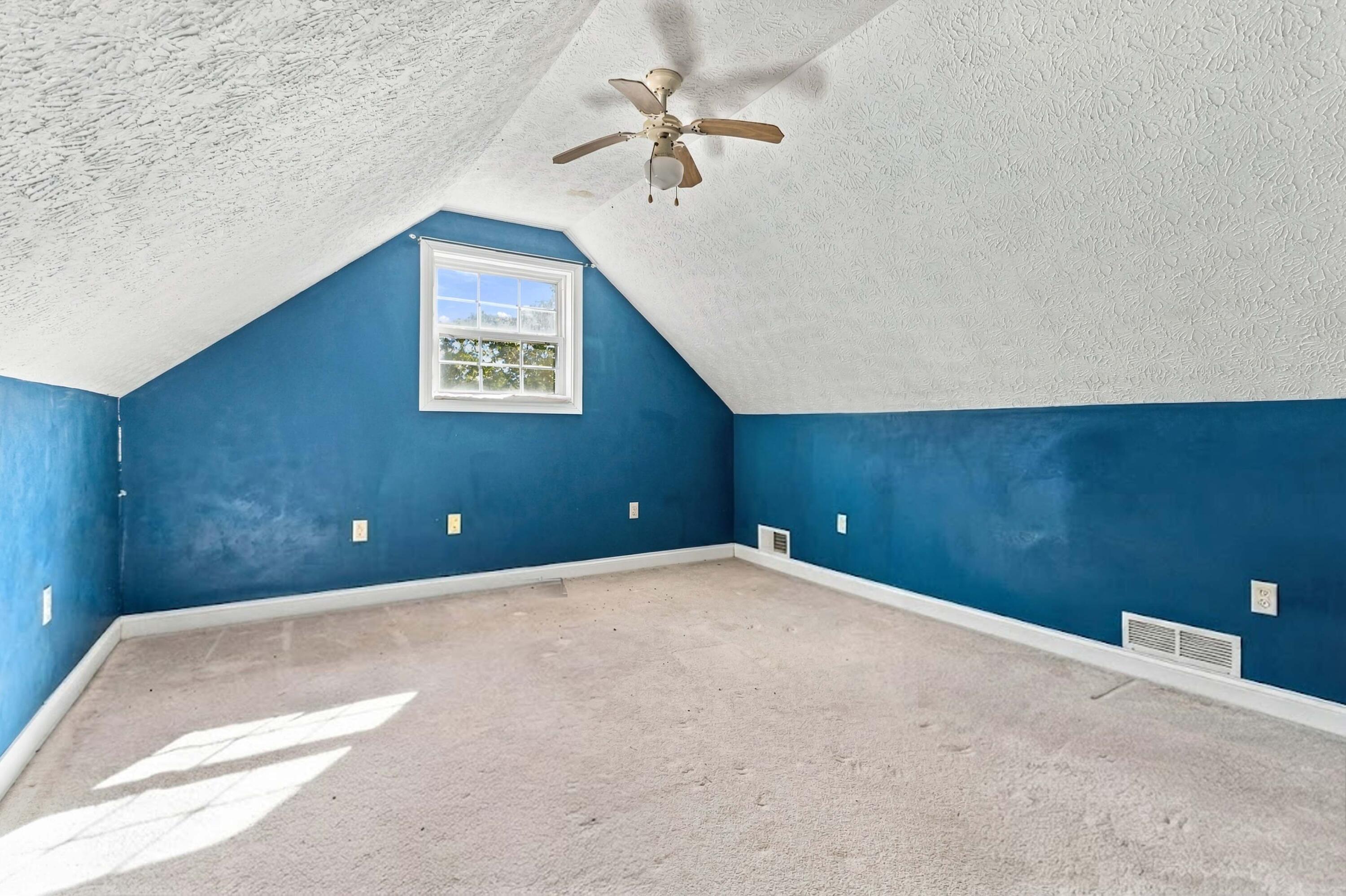21 Incline Road Property Photo 17