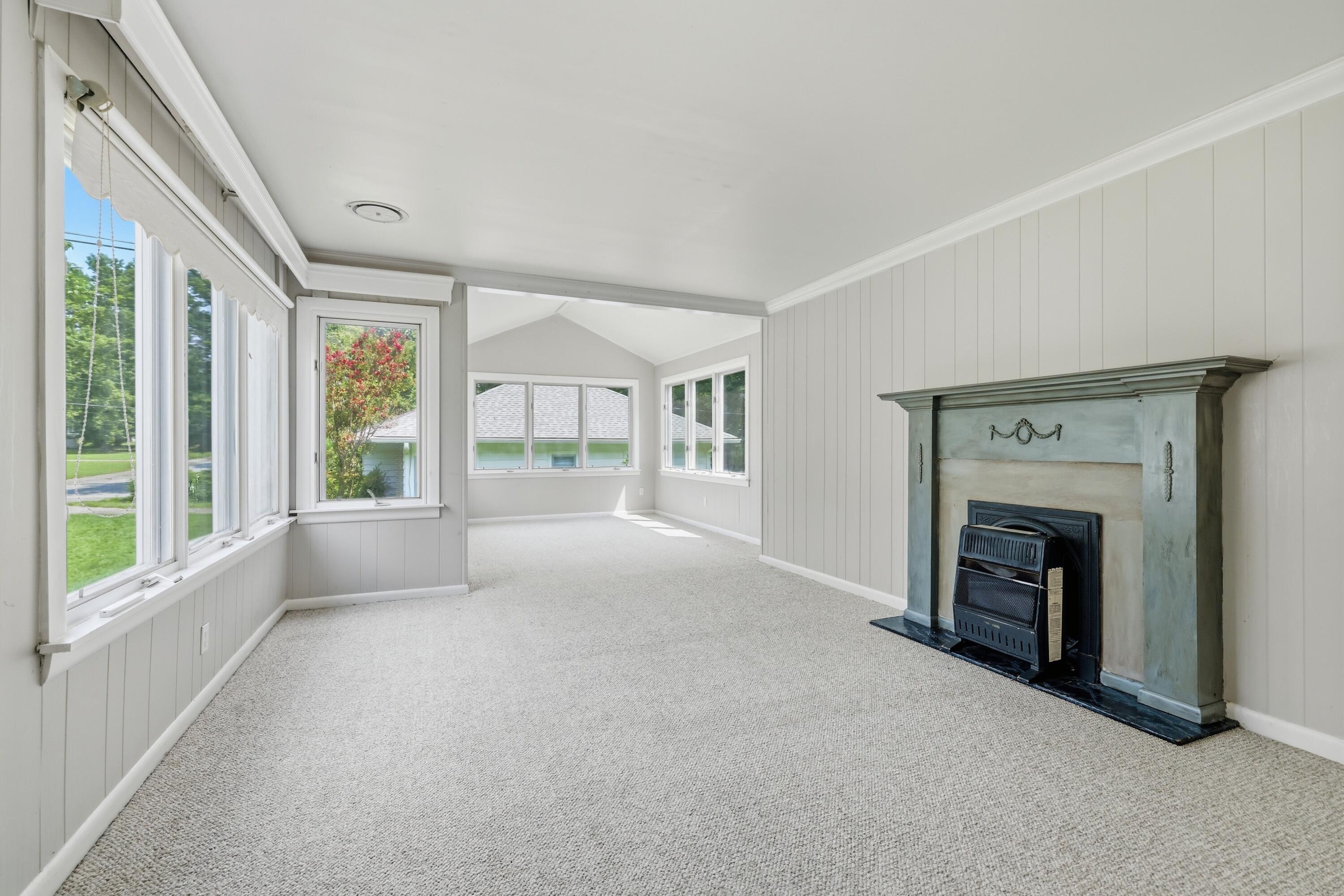 211 S 13th Street Property Photo 4