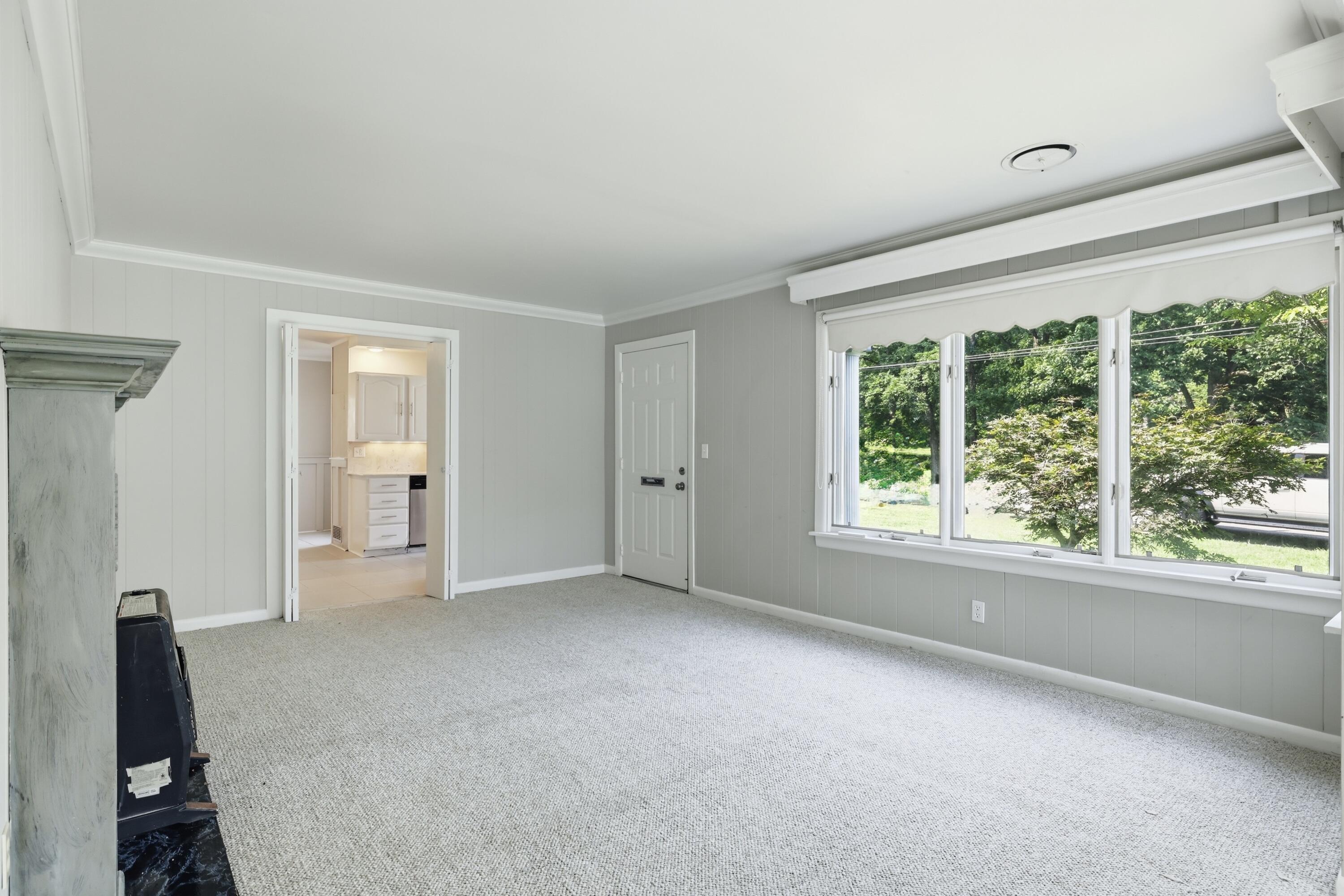 211 S 13th Street Property Photo 6