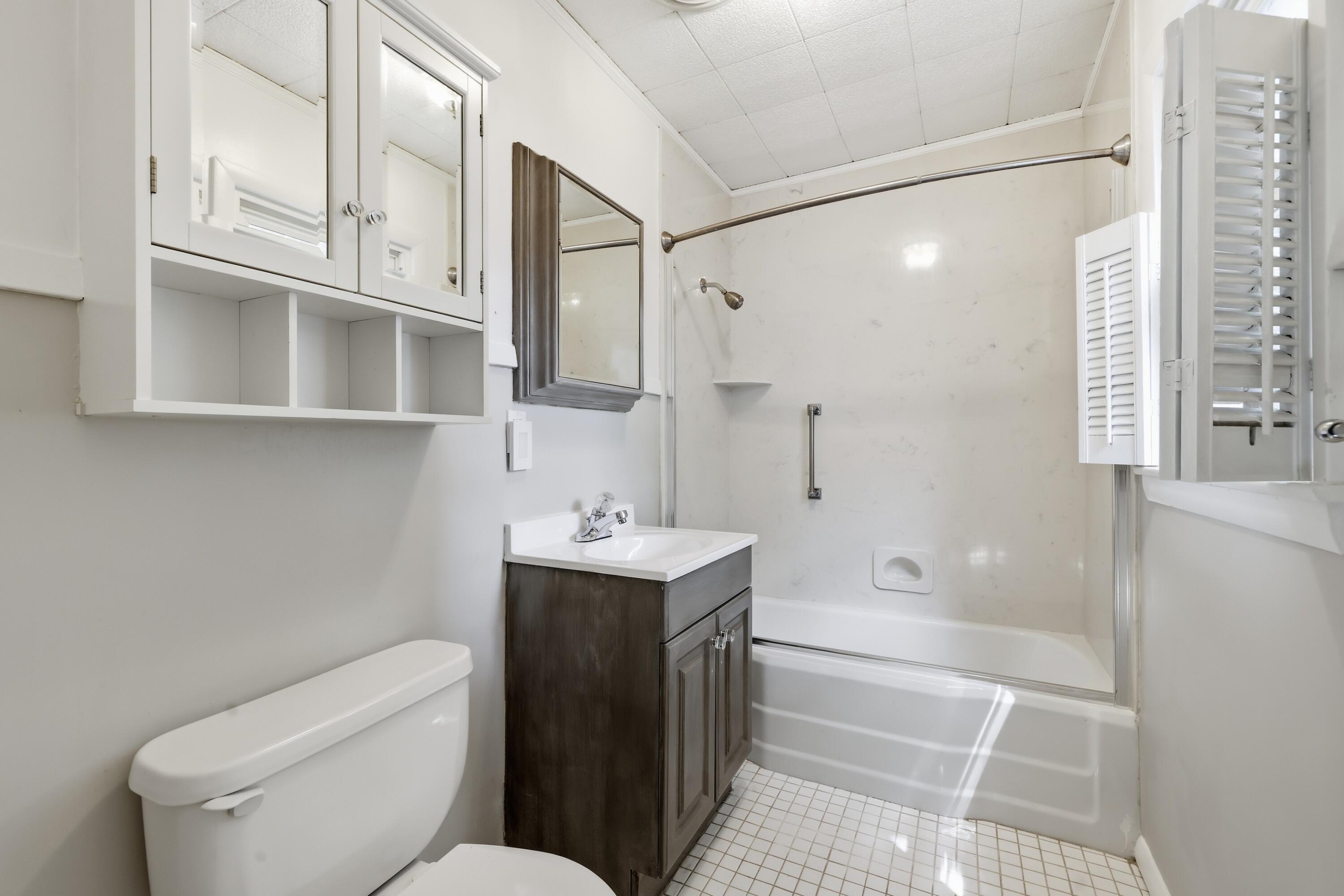 211 S 13th Street Property Photo 30