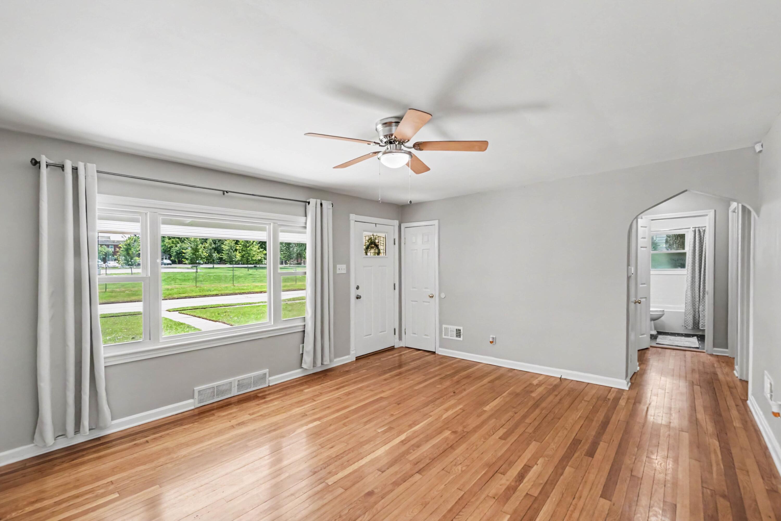 483 Springhill Drive Property Photo 4