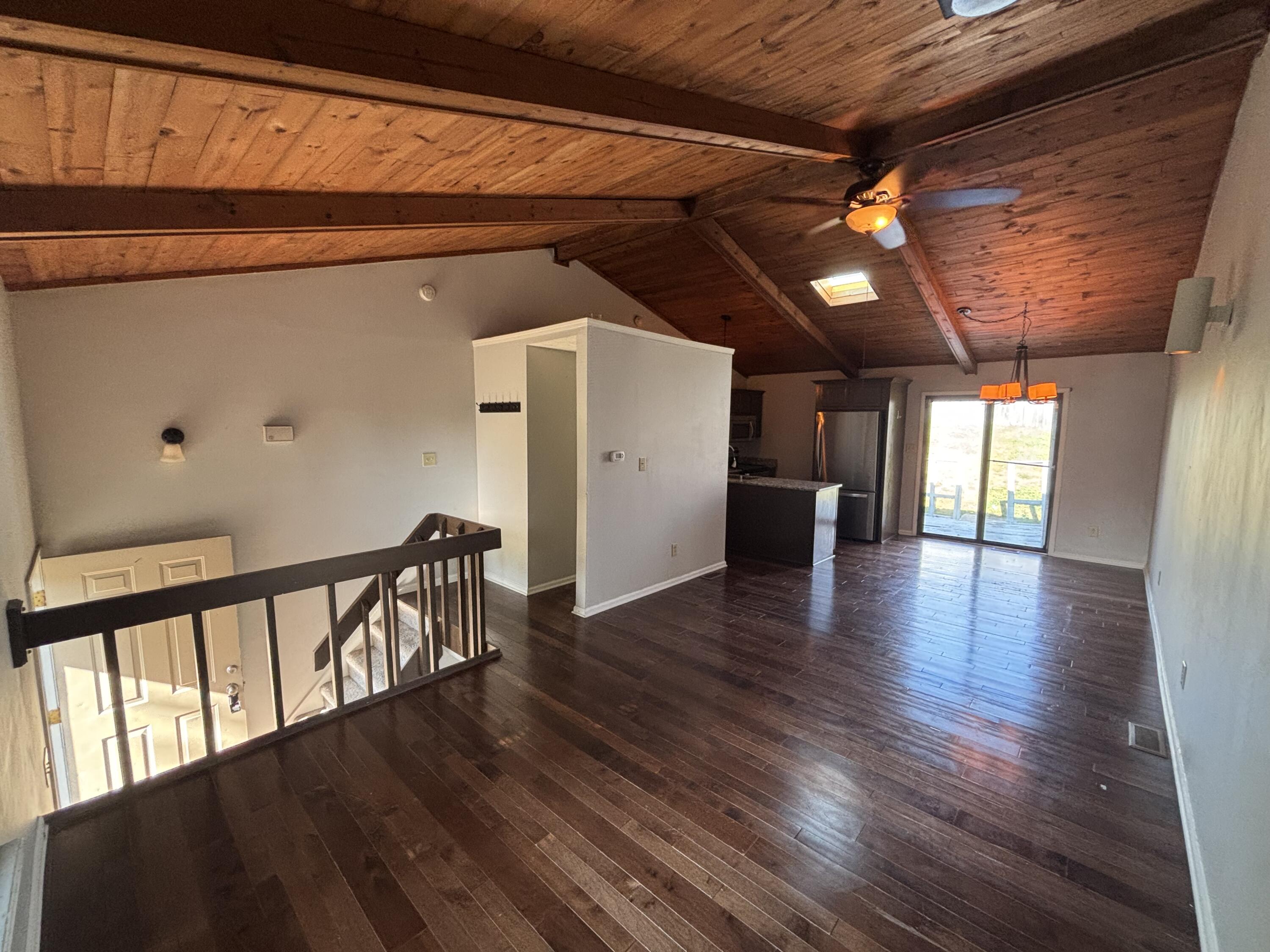 577 El Paseo Place Property Photo 2
