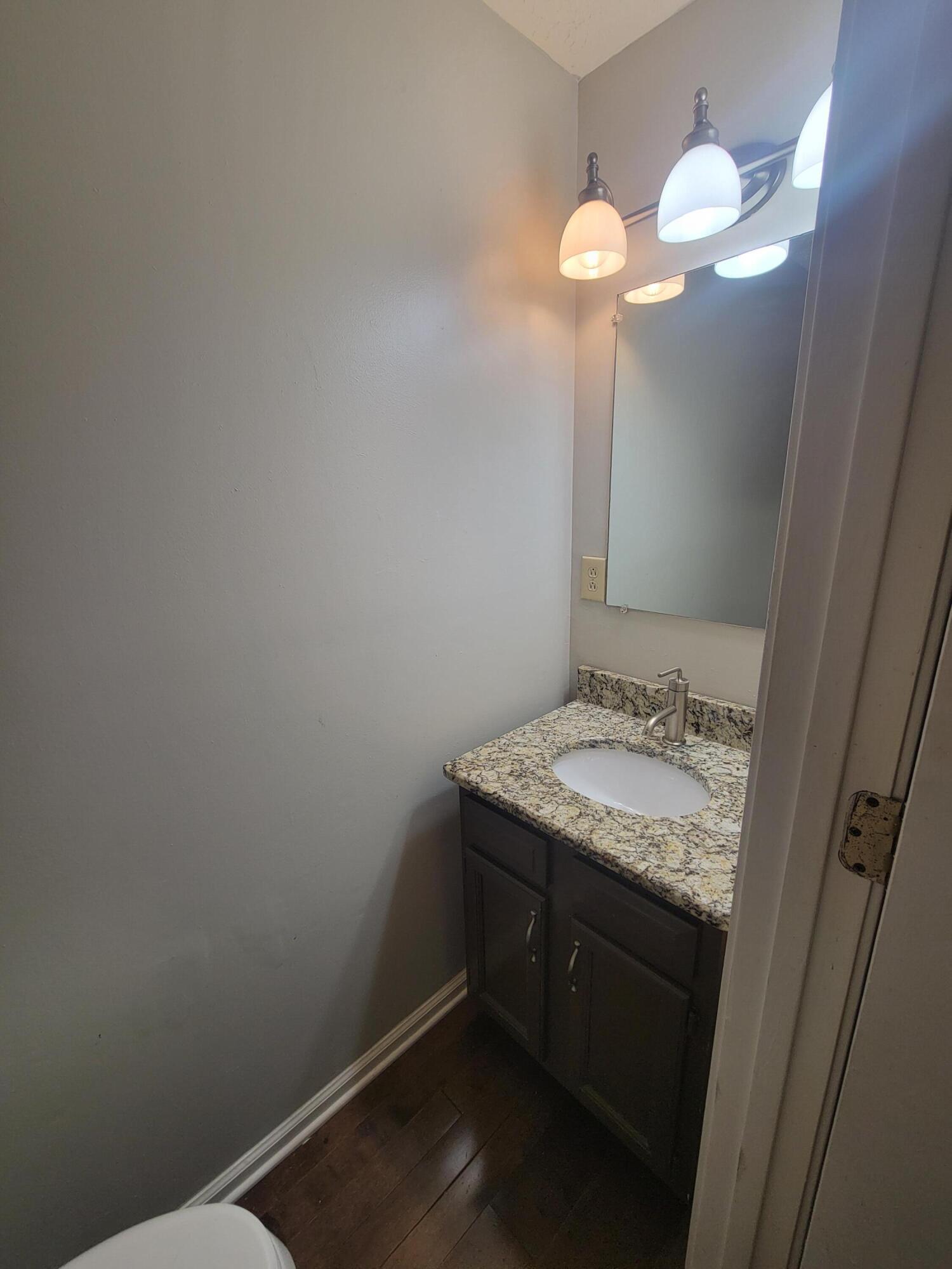 577 El Paseo Place Property Photo 6