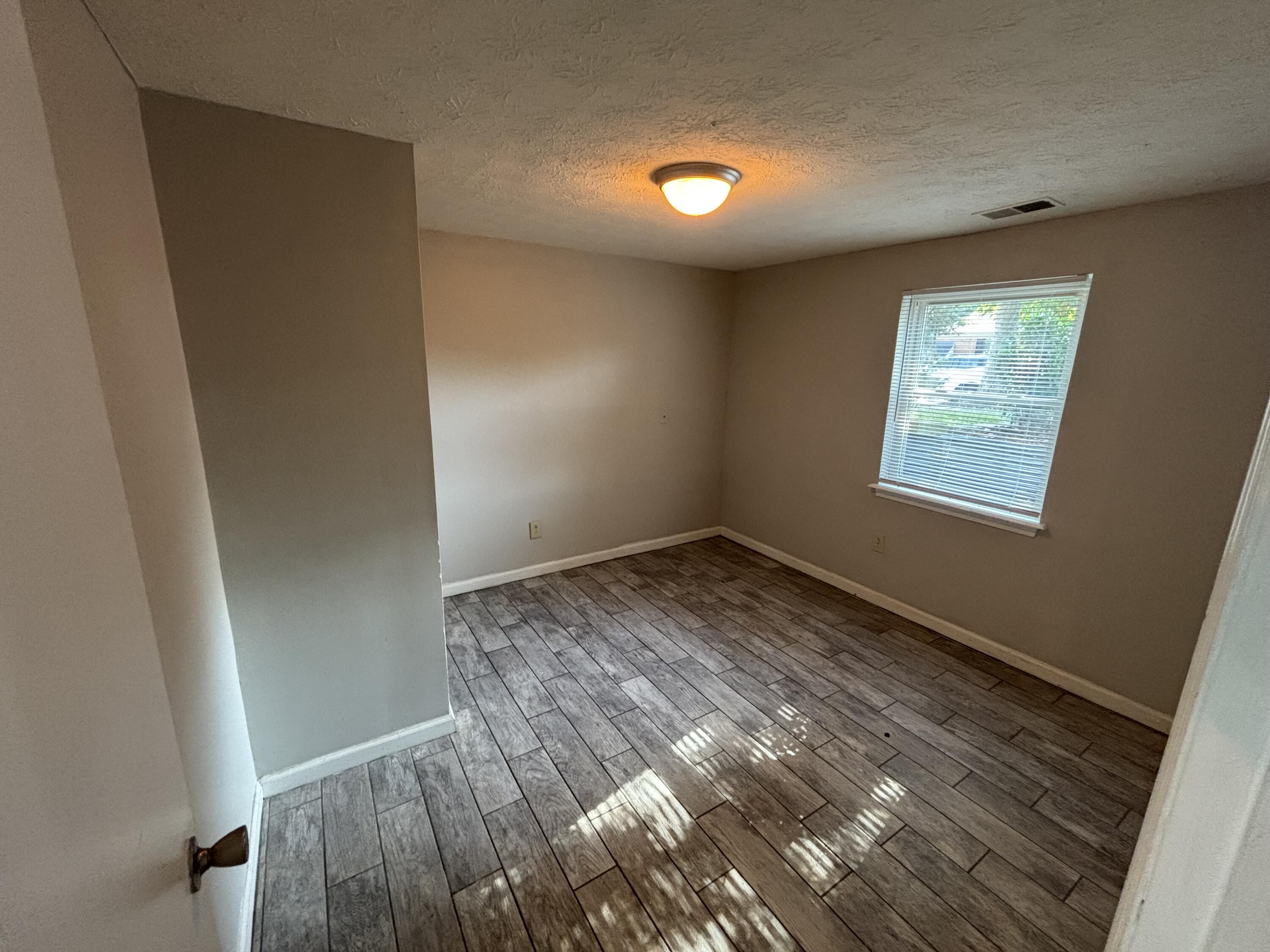 577 El Paseo Place Property Photo 7