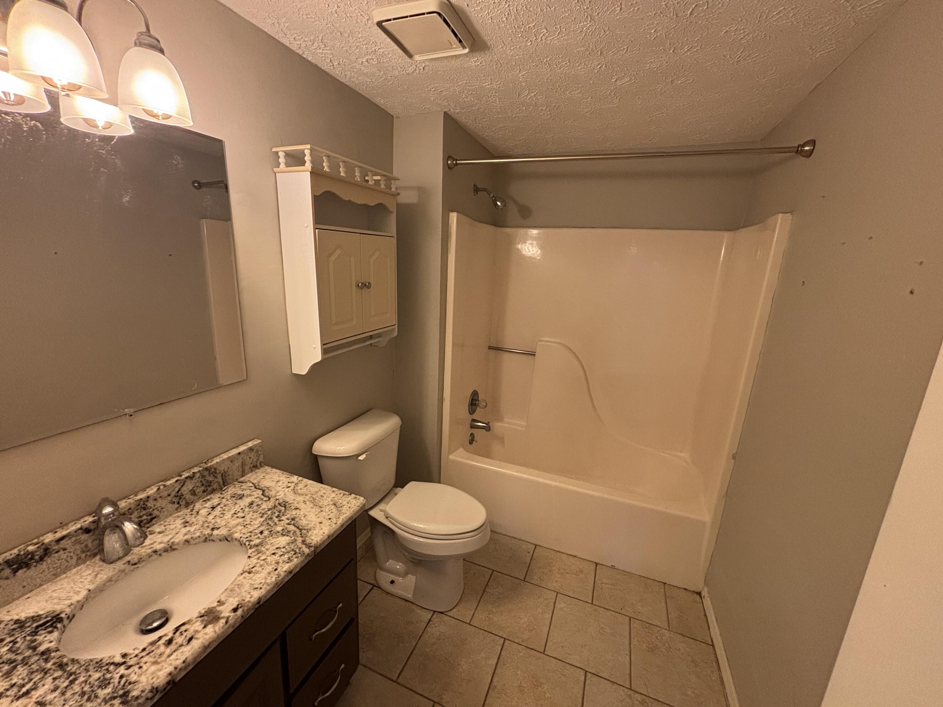 577 El Paseo Place Property Photo 9