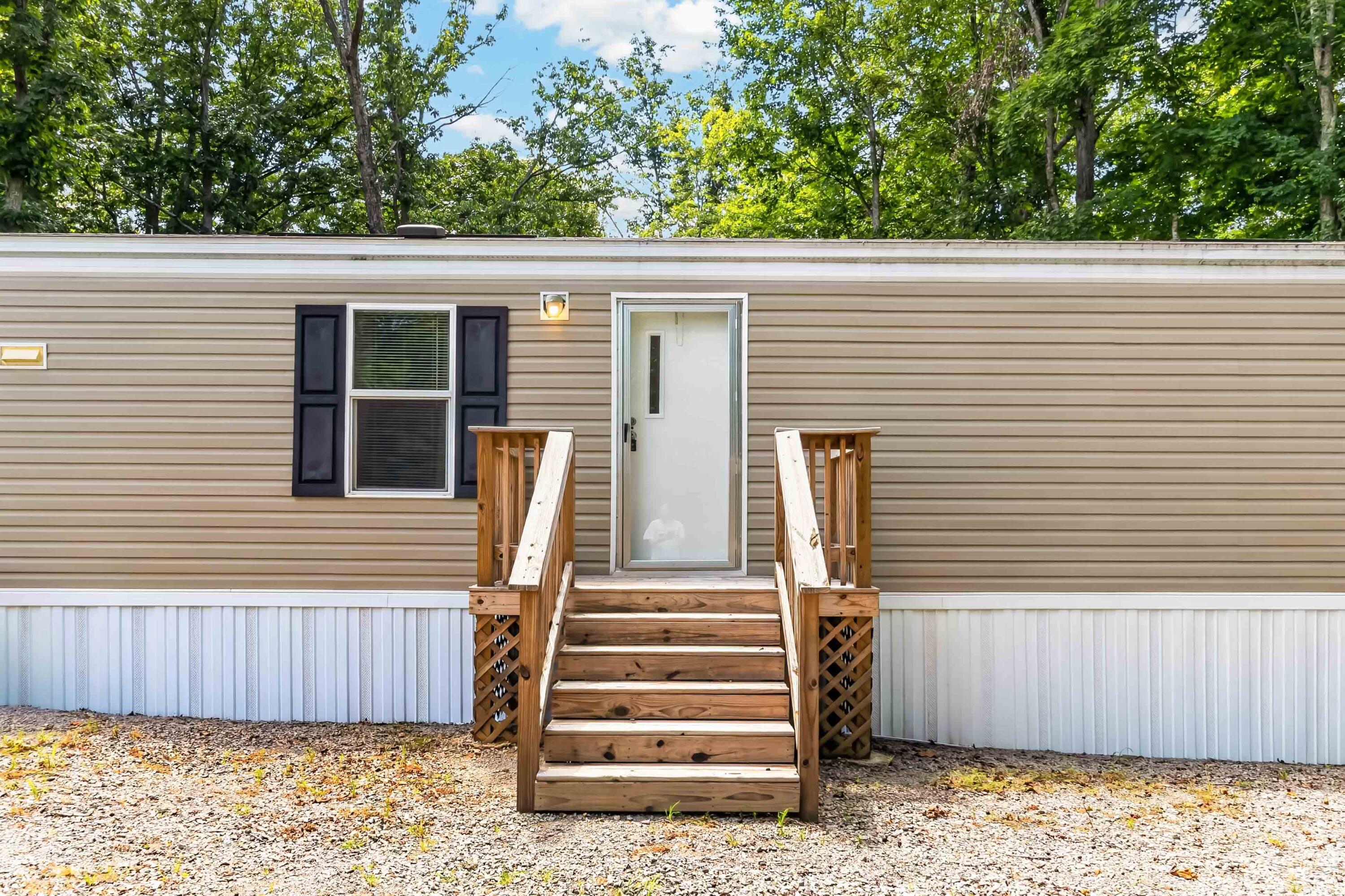 566 Cherokee Trail Property Photo 4