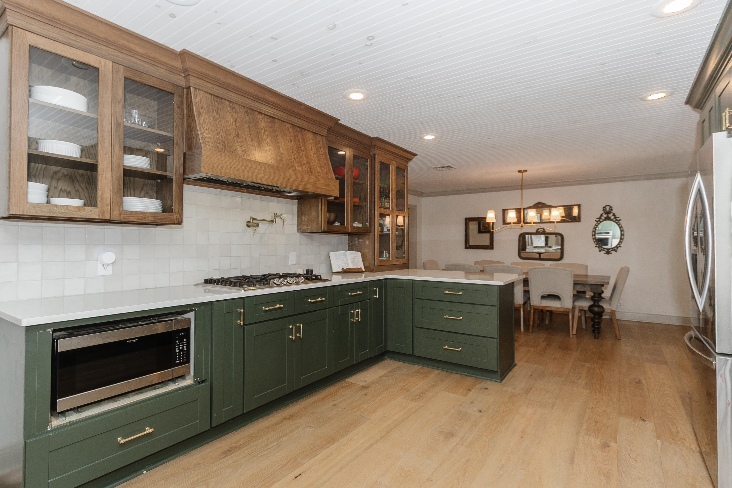 105 Hickory Drive Property Photo 4