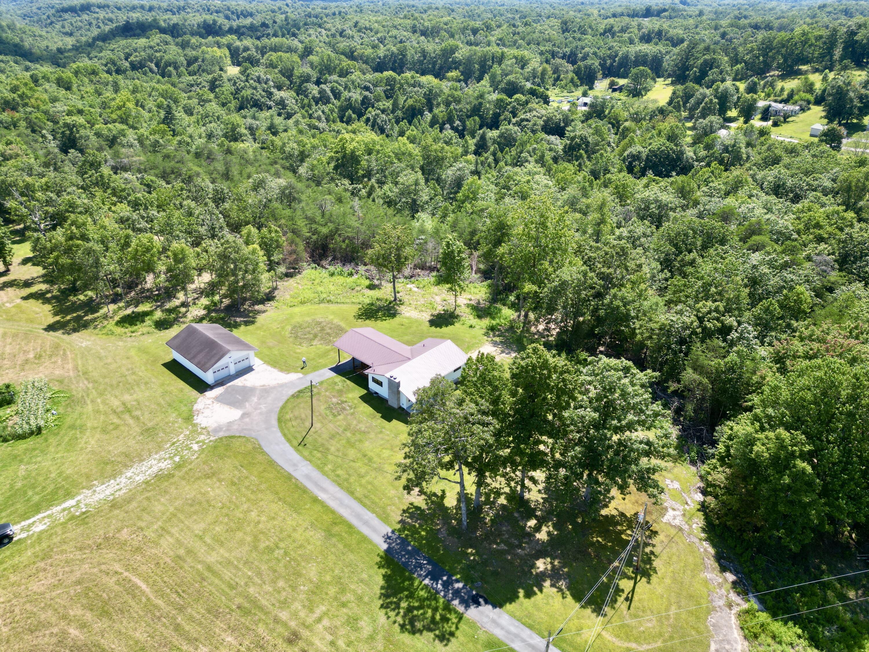 6897 Hwy 52 Property Photo 1