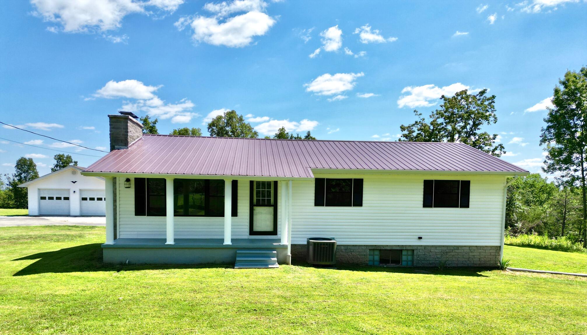 6897 Hwy 52 Property Photo 3