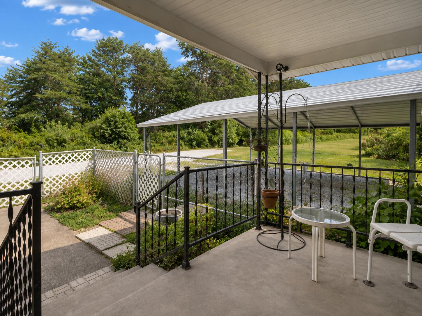 631 Adams Road Property Photo 8