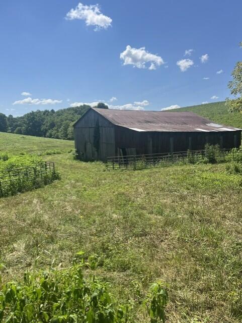 1699 Gillispie Road Property Photo 6