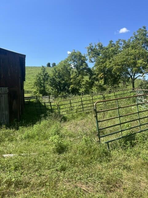 1699 Gillispie Road Property Photo 12