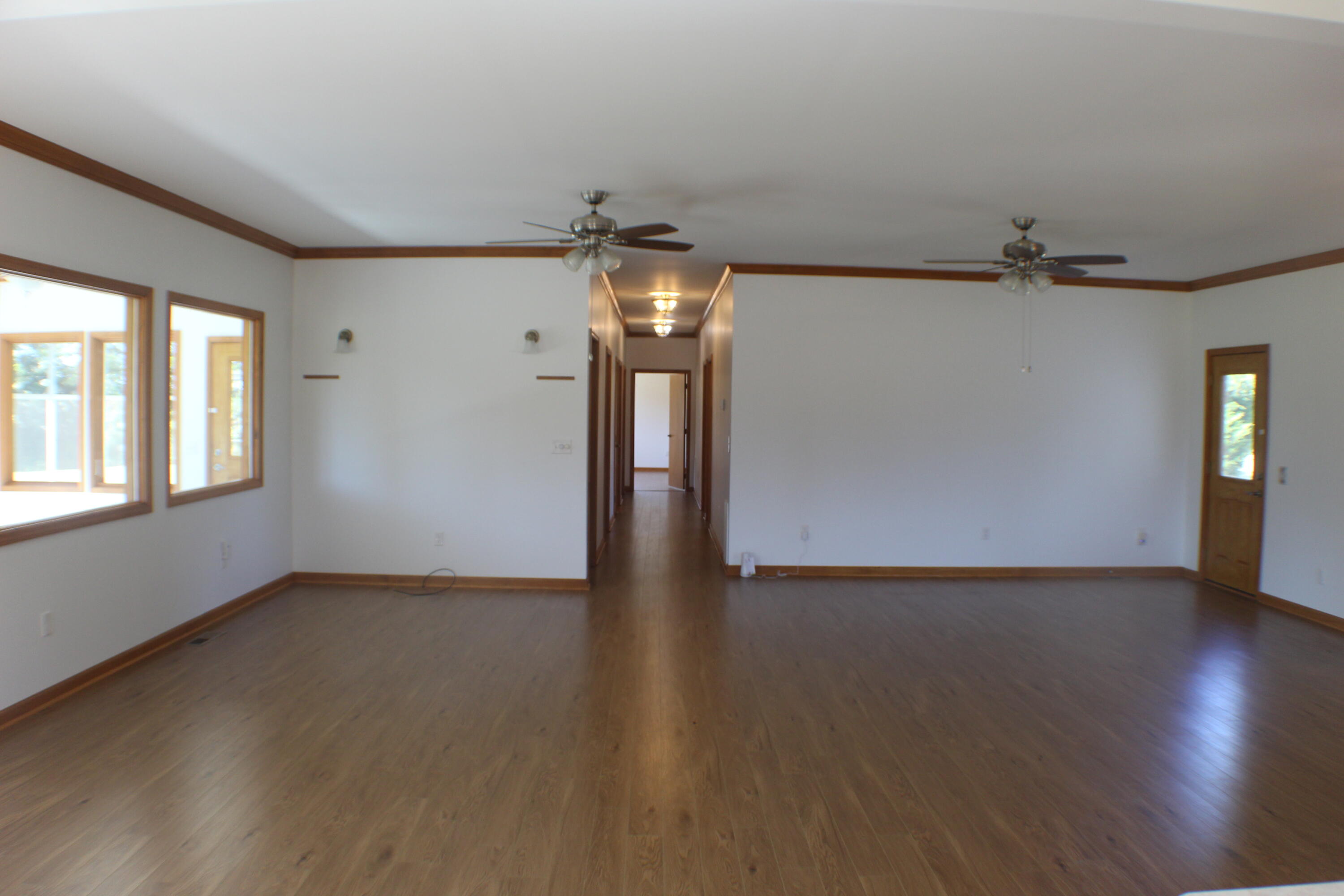 105 Cedar Creek Cove Property Photo 4