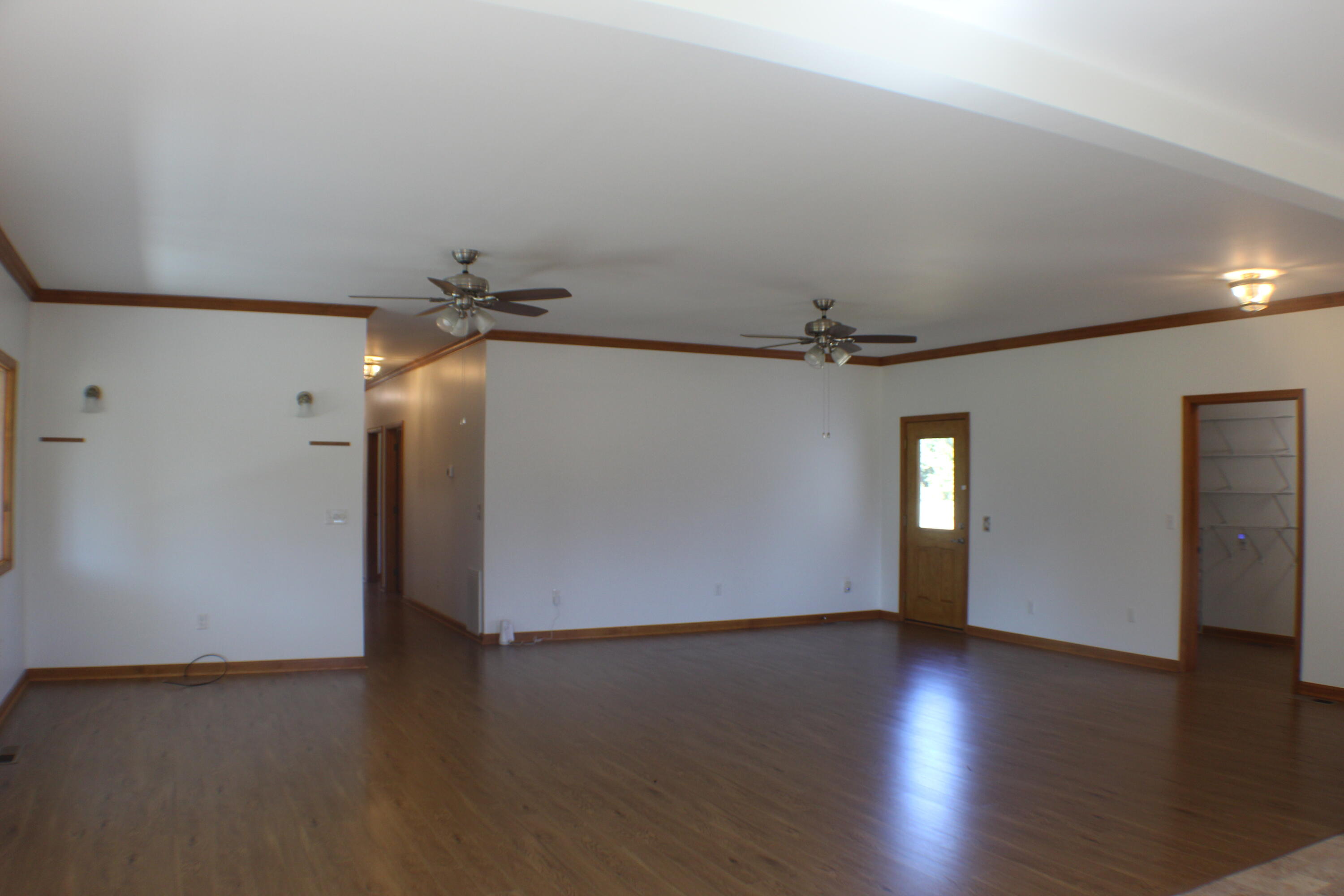 105 Cedar Creek Cove Property Photo 5