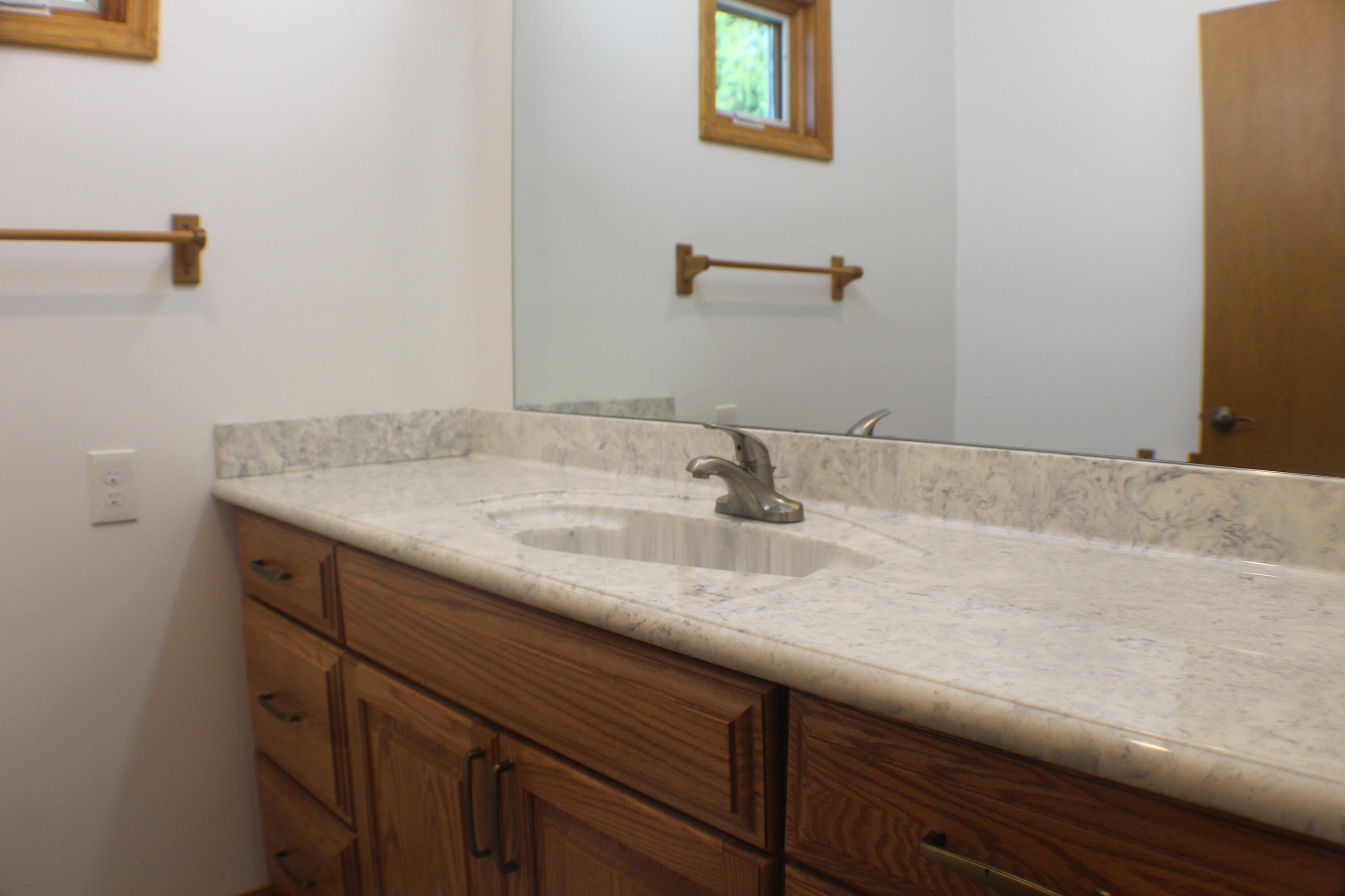 105 Cedar Creek Cove Property Photo 14