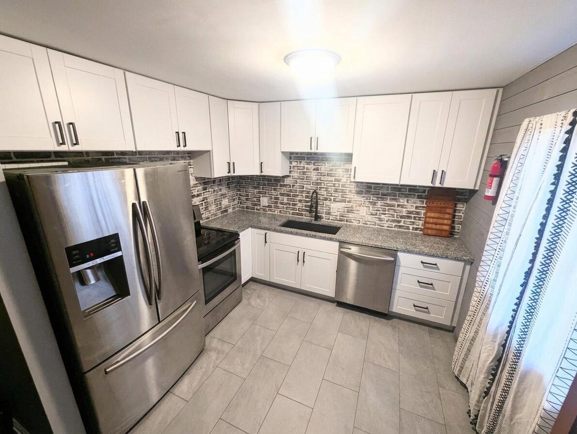 59 Hillcrest Drive Property Photo 3