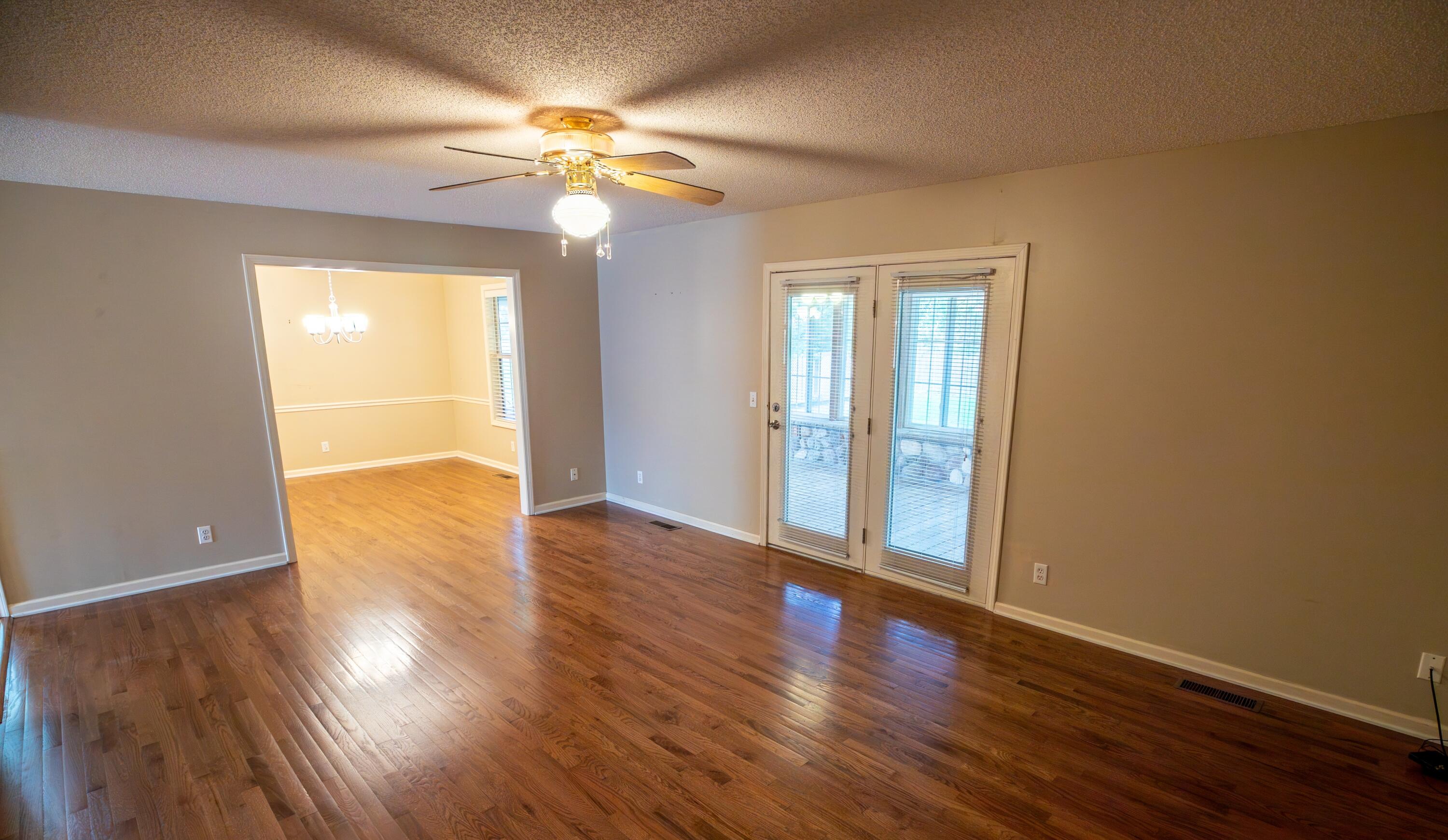 2202 Brookhaven Drive Property Photo 4