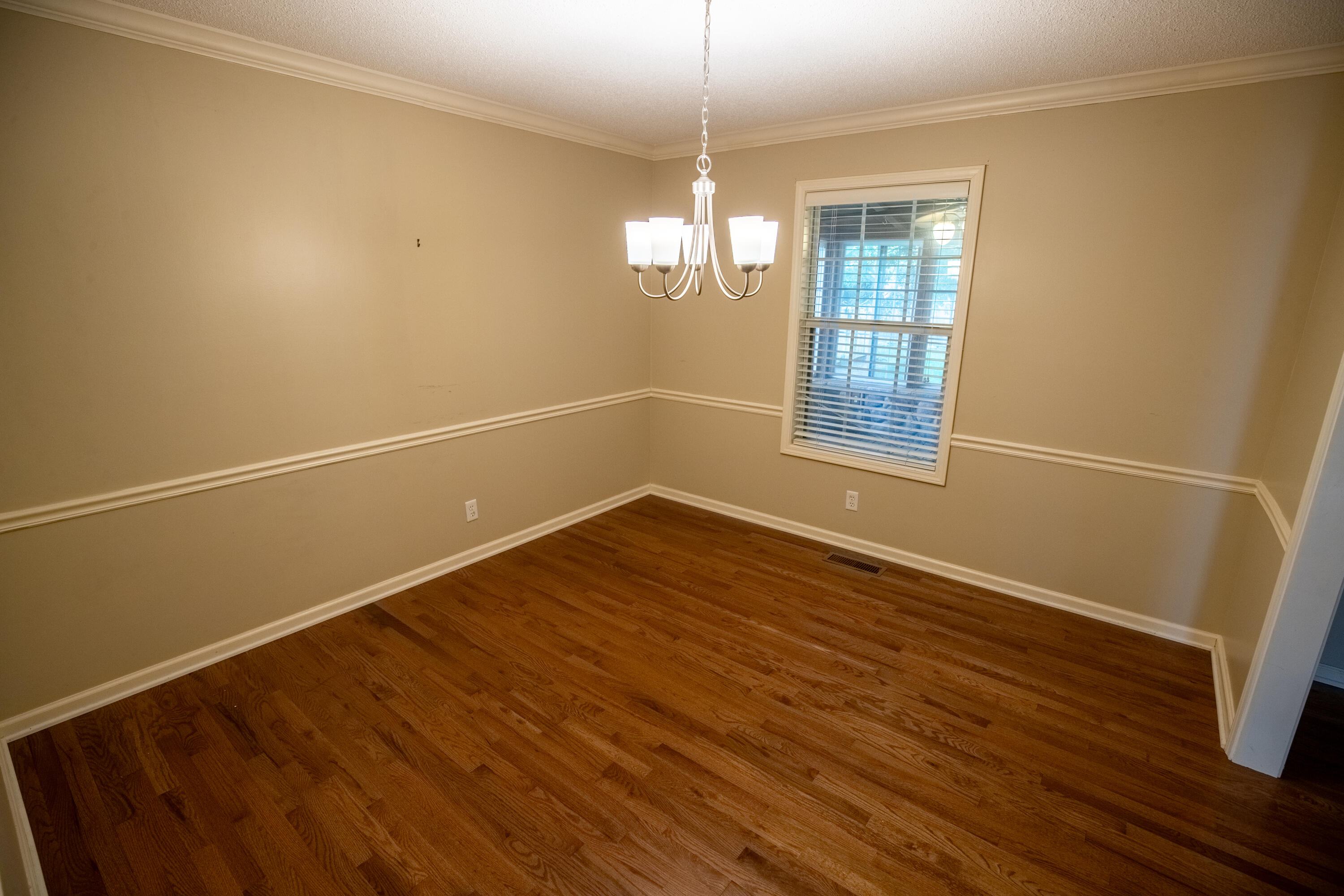 2202 Brookhaven Drive Property Photo 5