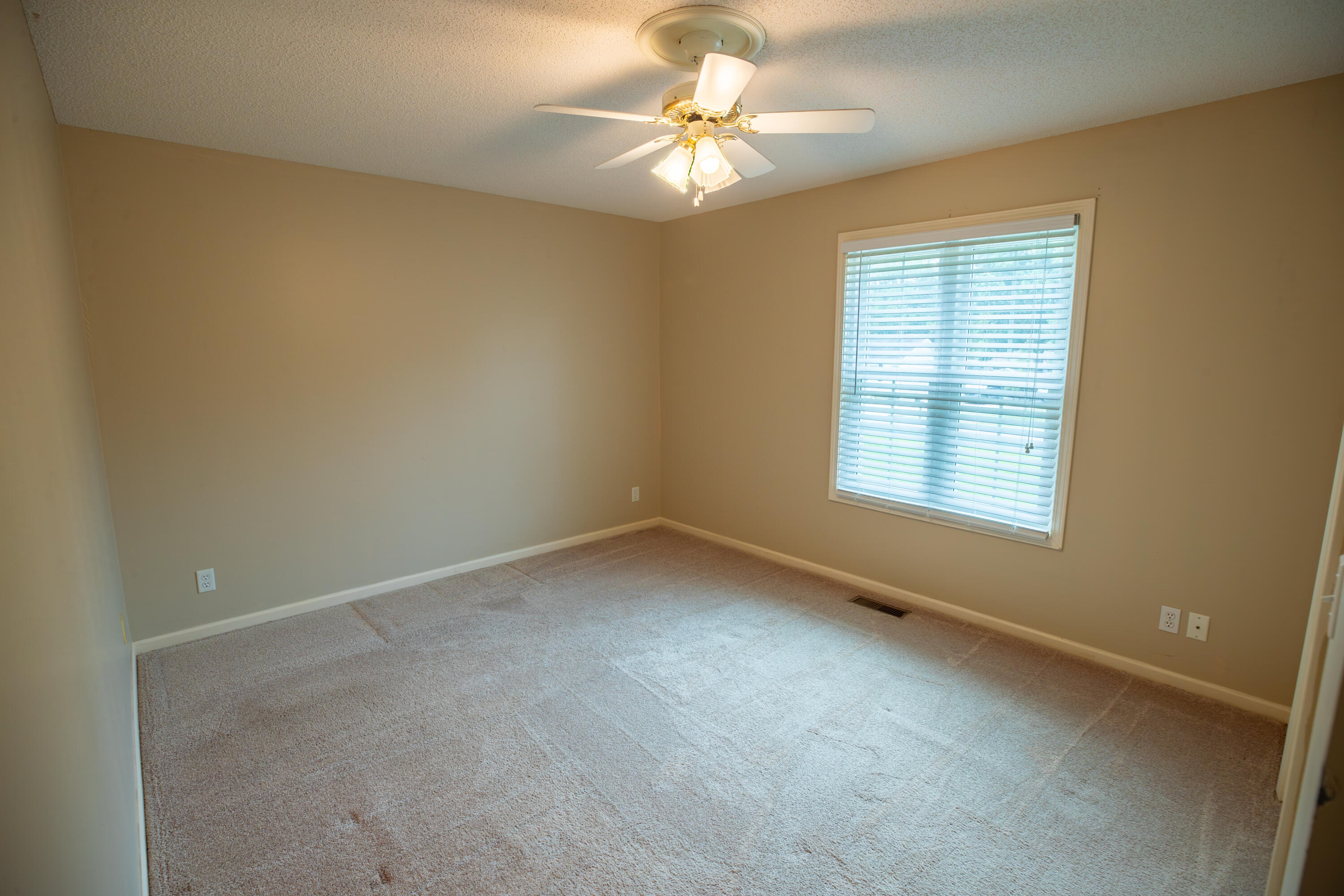 2202 Brookhaven Drive Property Photo 16