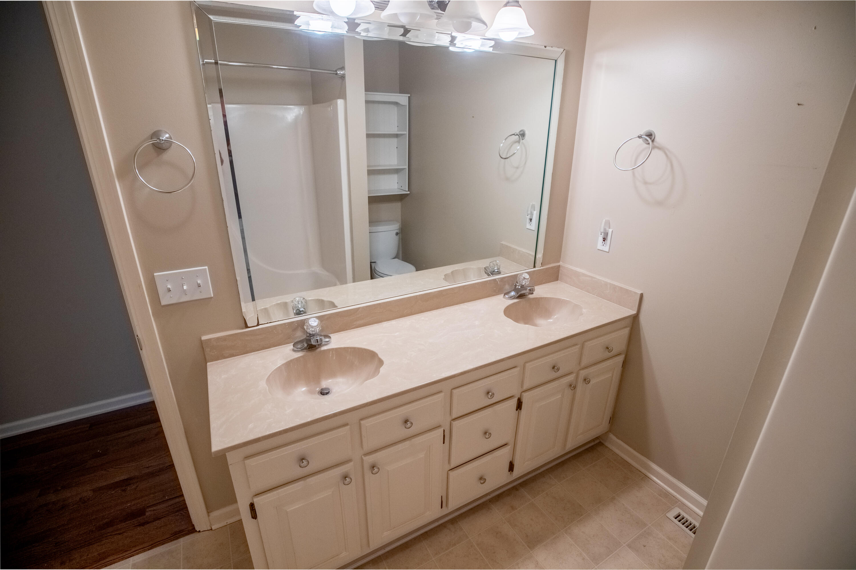 2202 Brookhaven Drive Property Photo 19