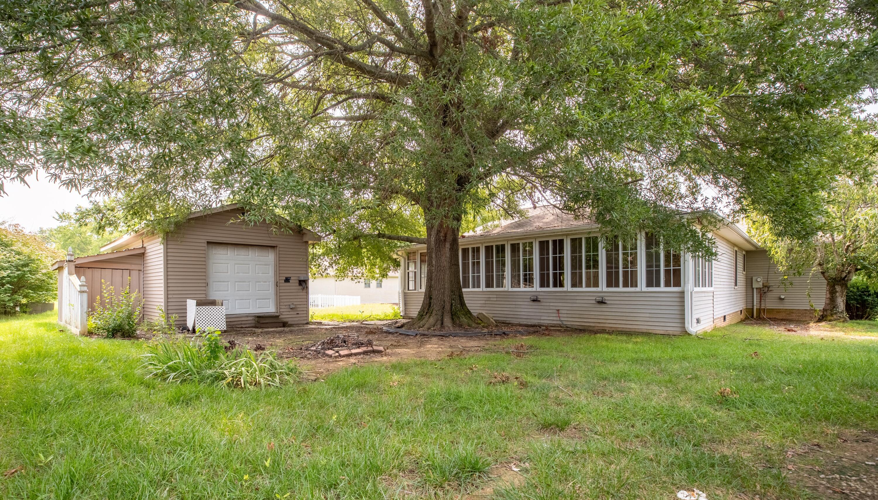 2202 Brookhaven Drive Property Photo 25