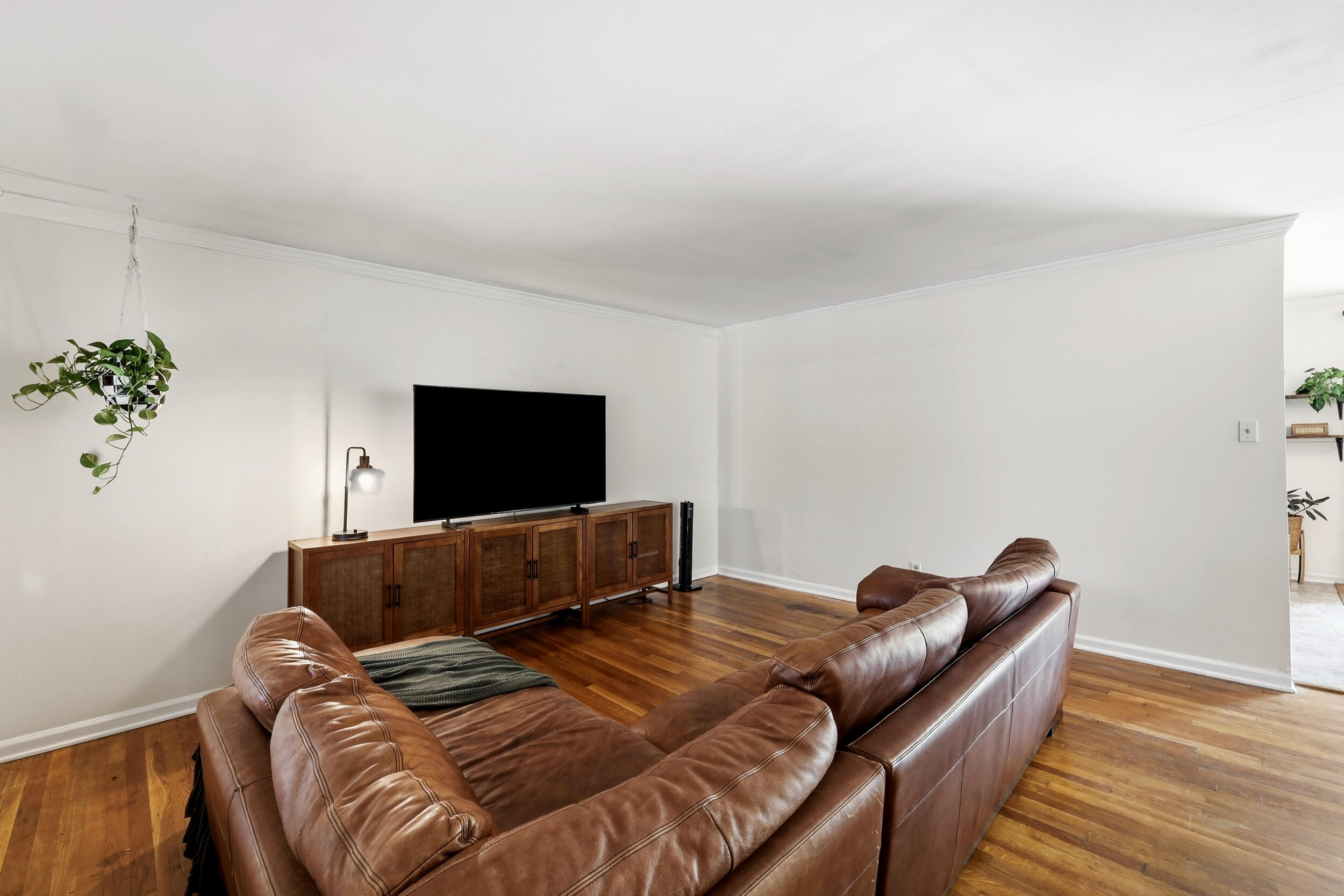 352 Ridgewood Drive Property Photo 4