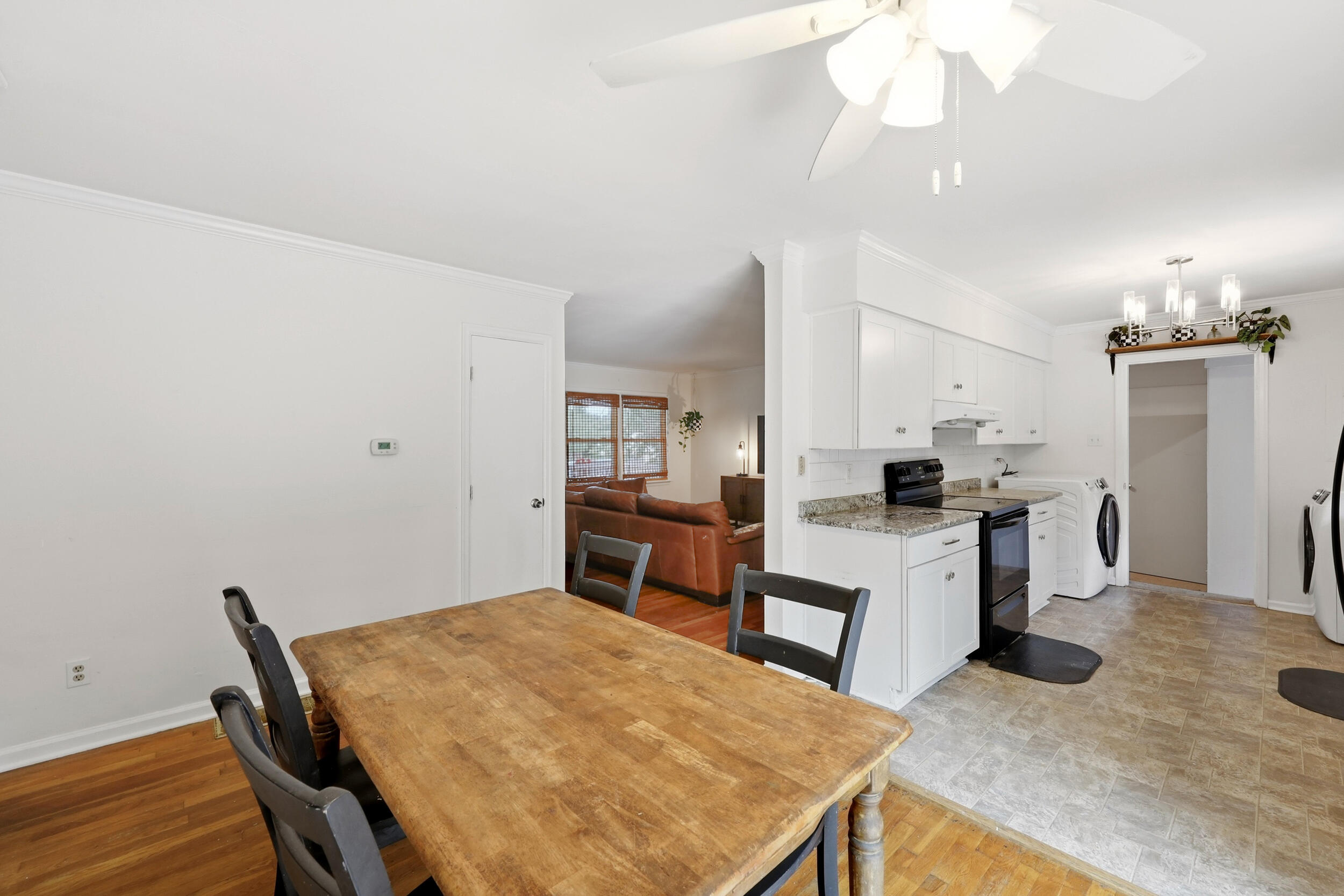 352 Ridgewood Drive Property Photo 8