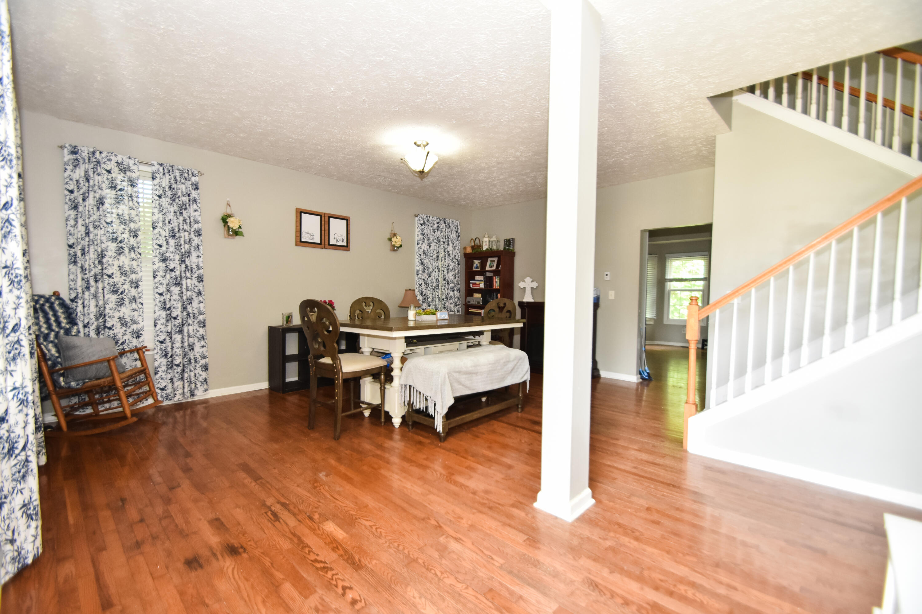 384 Kings Trace Drive Property Photo 5