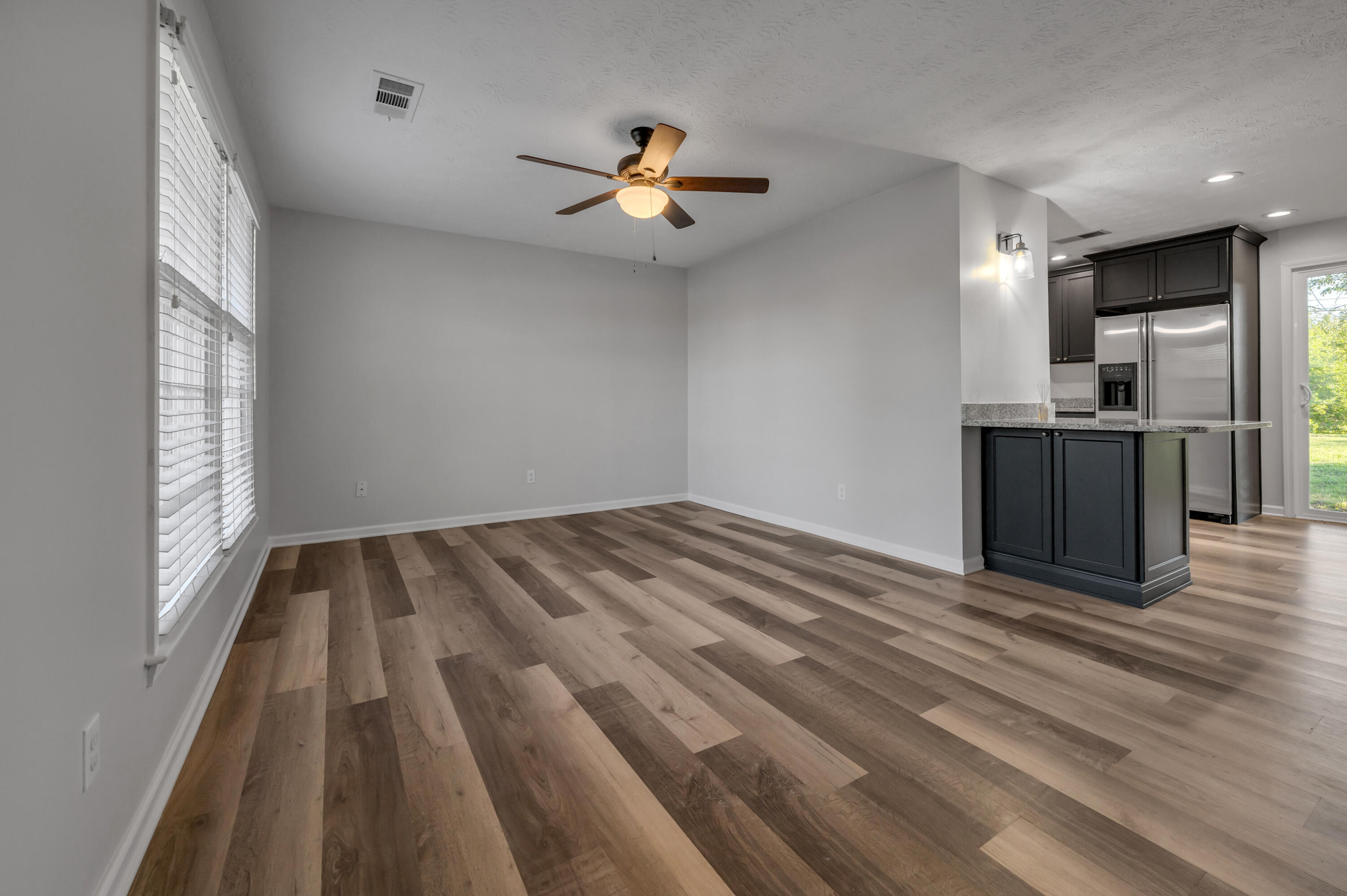 221 Quebec Way Property Photo 2