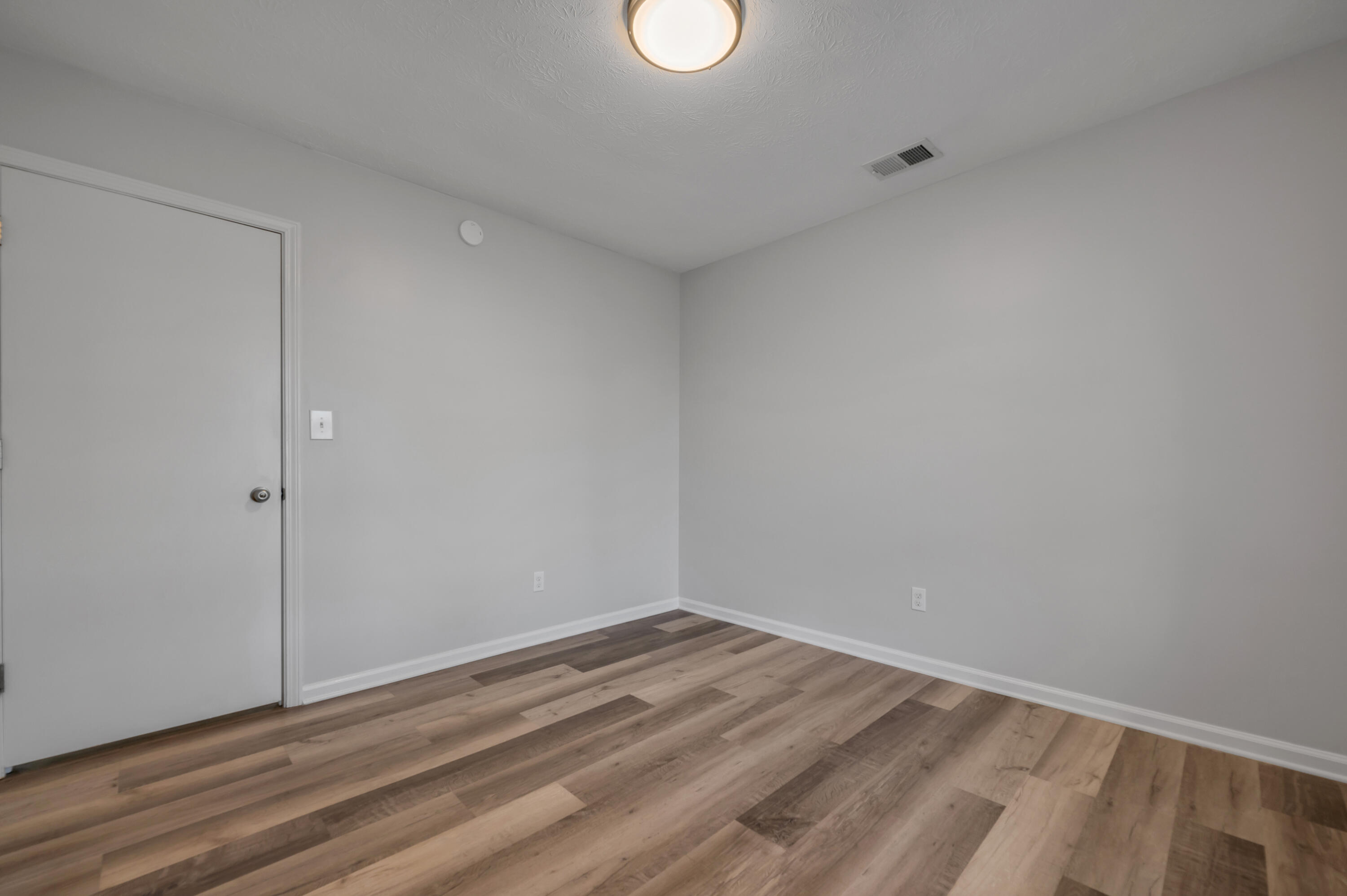 221 Quebec Way Property Photo 10