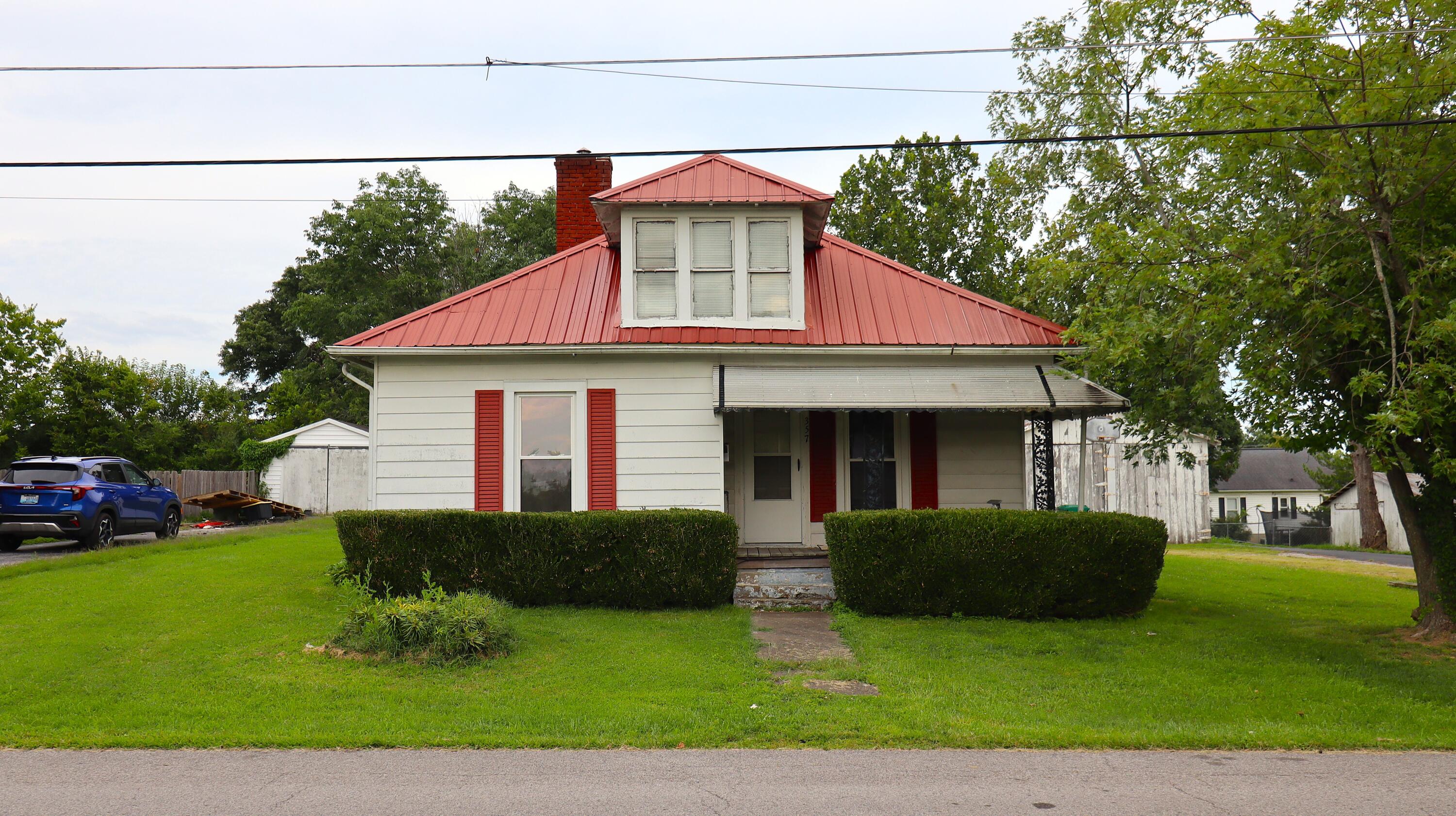 357 S Magnolia Street Property Photo 1