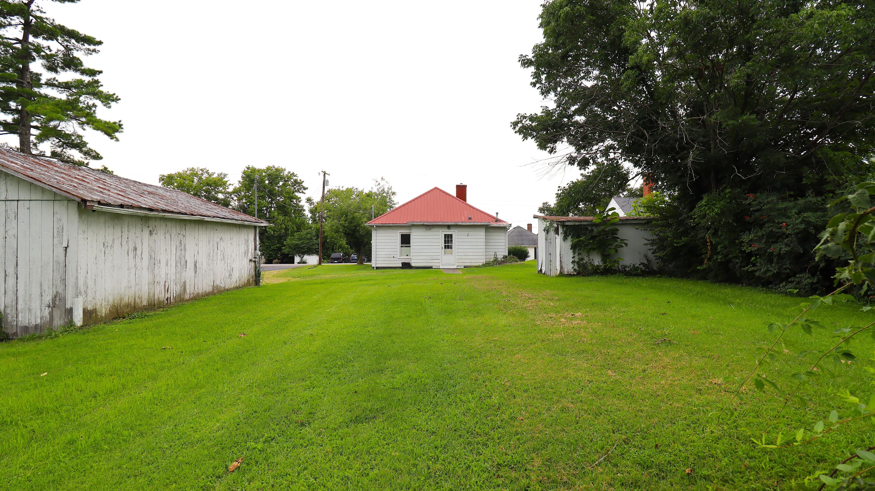 357 S Magnolia Street Property Photo 5