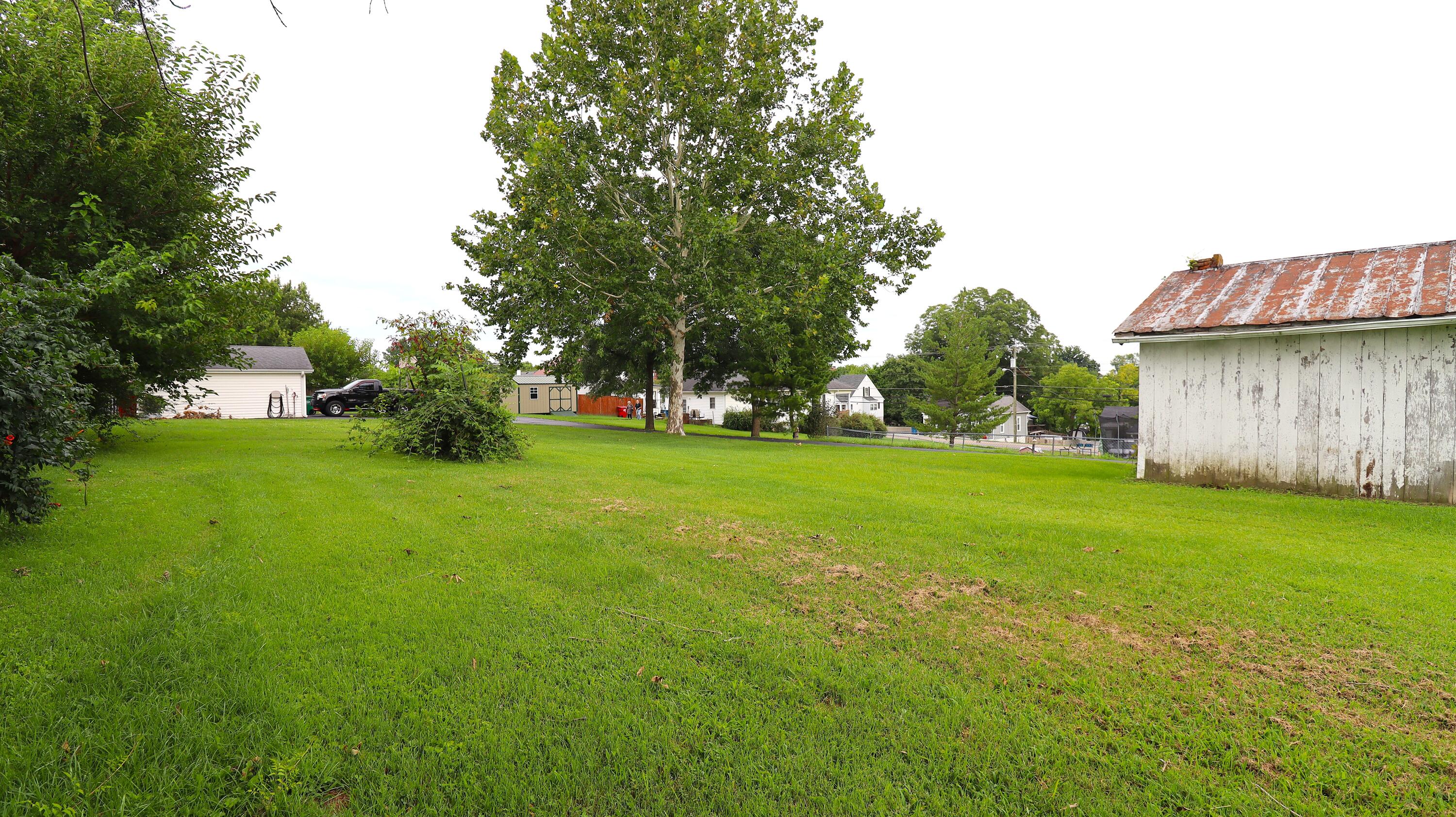 357 S Magnolia Street Property Photo 9
