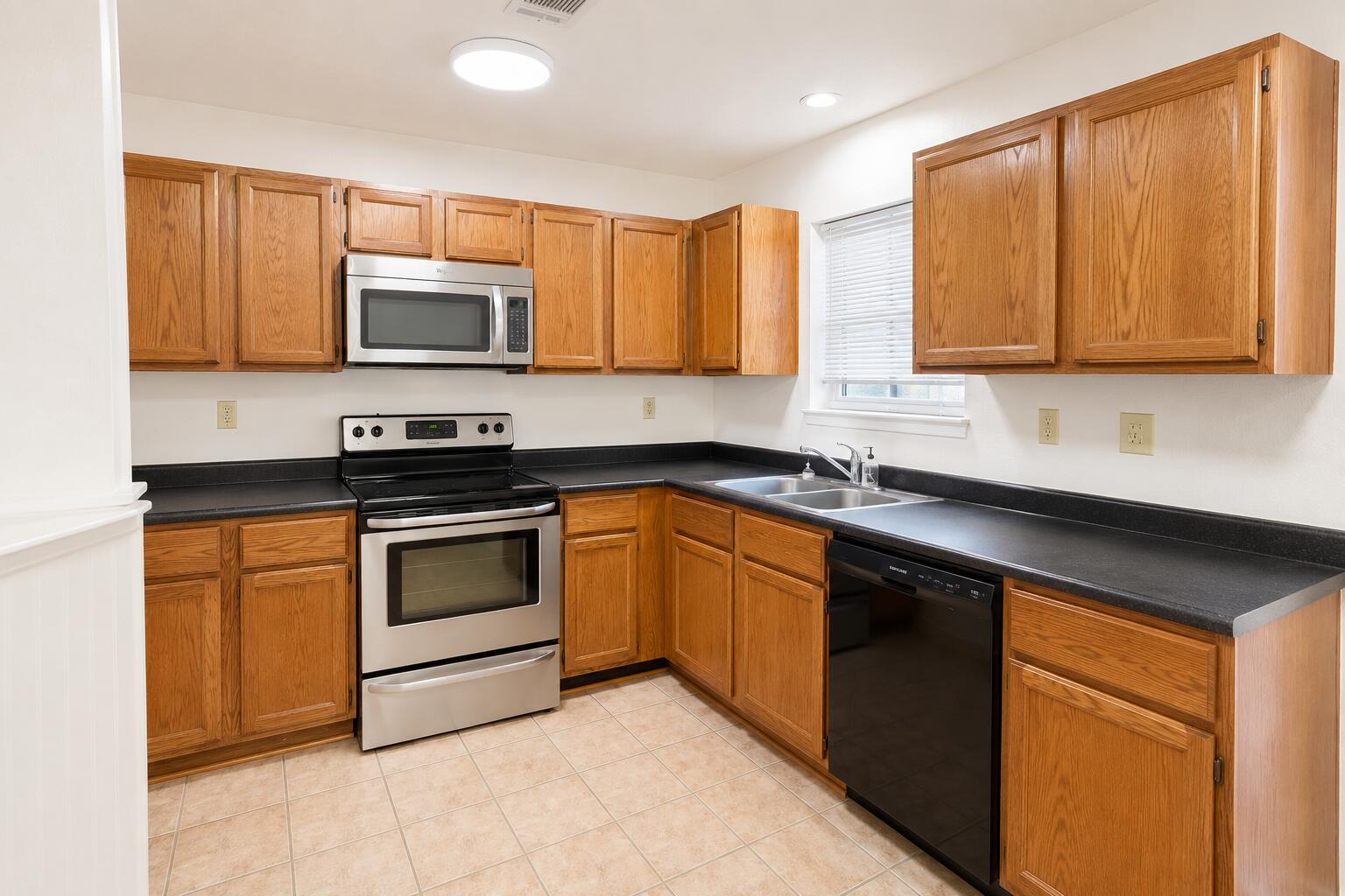 107 Hillside Drive Property Photo 4