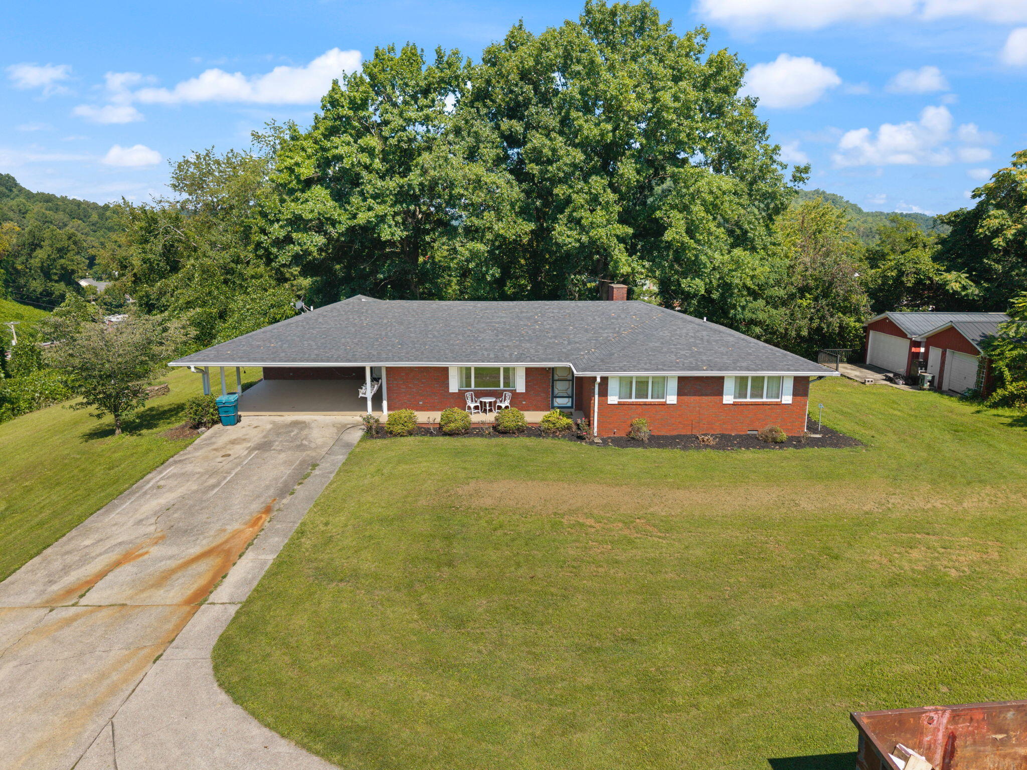 210 Langdon Avenue Property Photo 4