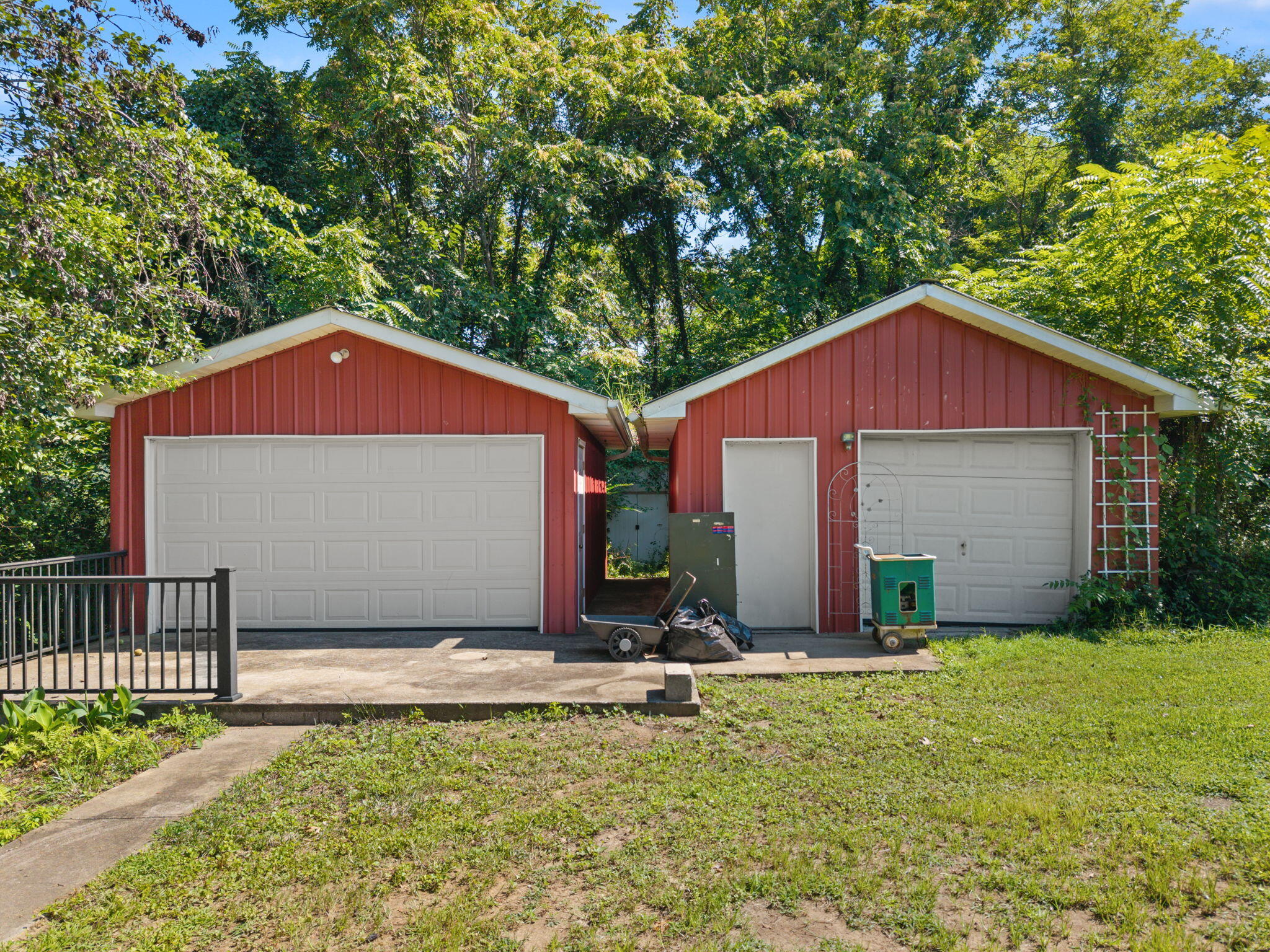 210 Langdon Avenue Property Photo 8