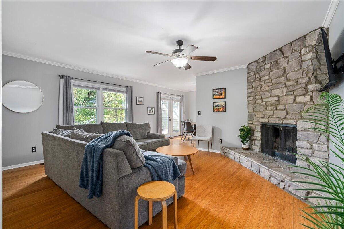 1124 Turkey Foot Road C Property Photo 6