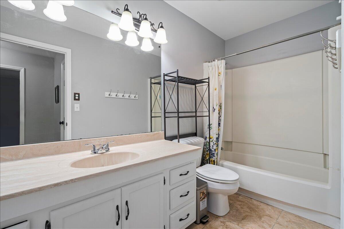 1124 Turkey Foot Road C Property Photo 16